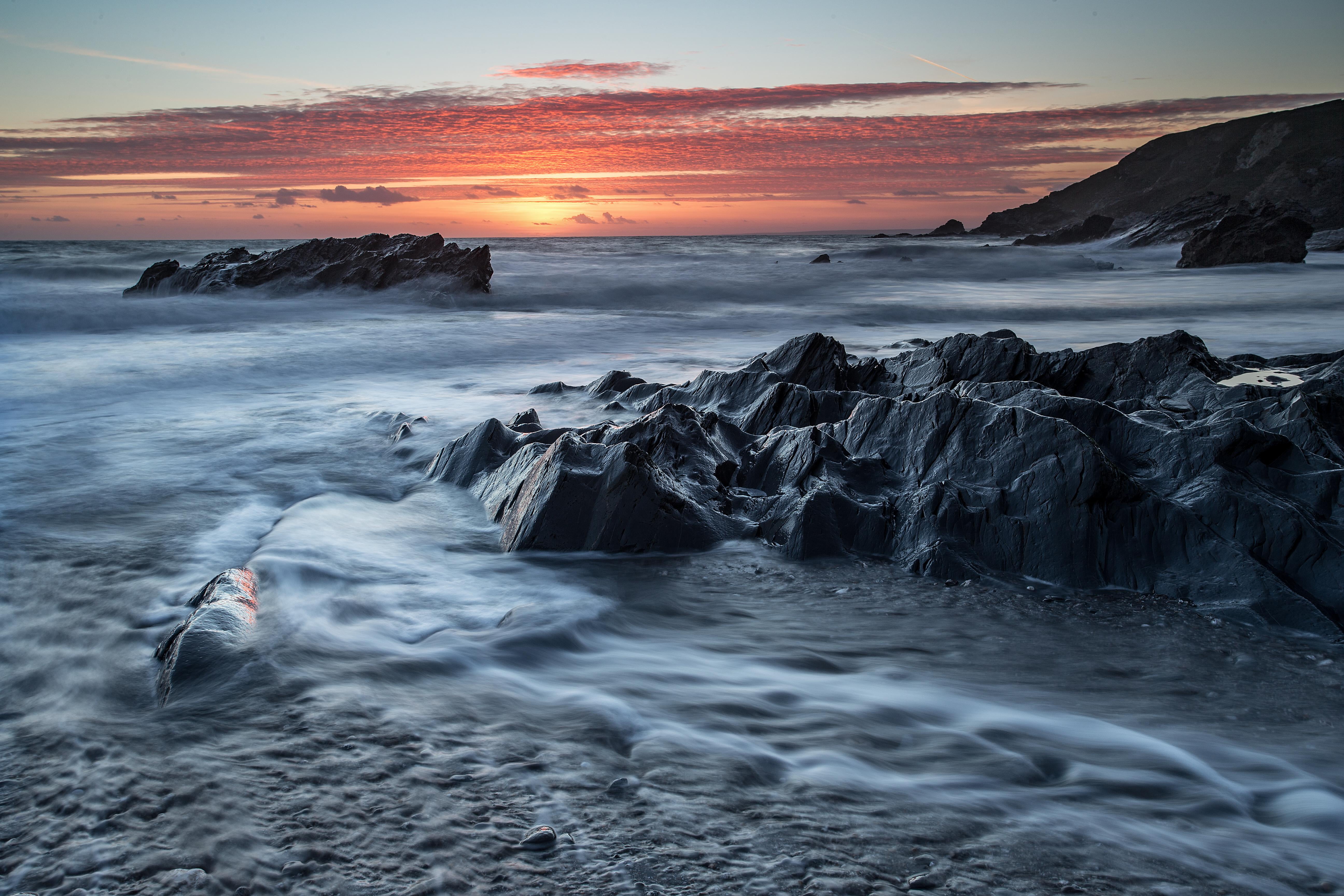 beach, Cornwall, winter, sun set, wave, set, sun, coastline, Gunwalloe, Cove, 5K, outdoors, sea, England, rock - Object, landscape, nature, horizon, cliffs, HD Wallpaper