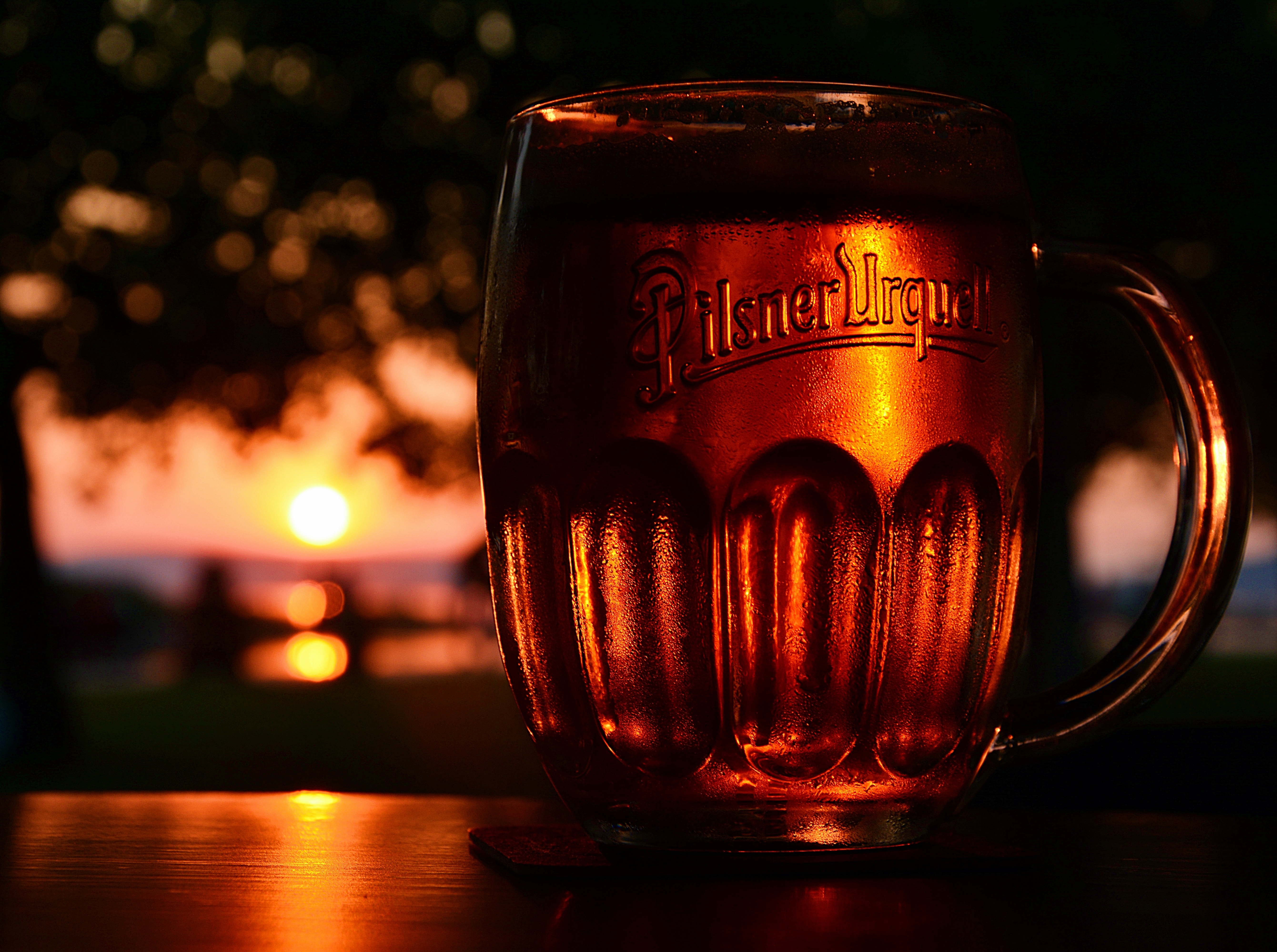 alcohol, drinking glass, no people, table, refreshment, food and drink, pilsner, 5K, cup, indoors, beer - alcohol, focus on foreground, drink, household equipment, HD Wallpaper