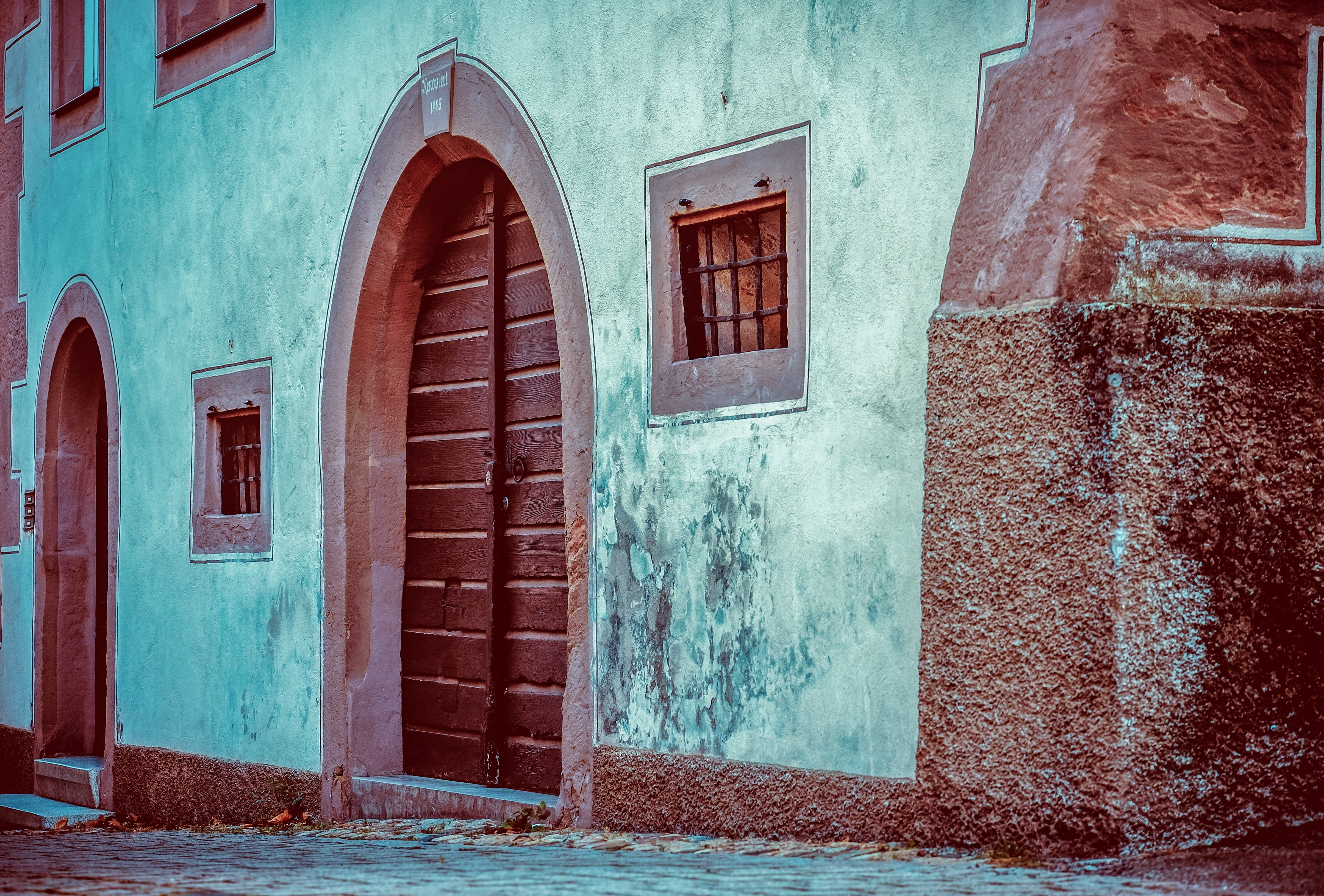 window, nostalgia, arch, flake, architecture, door, color, city, building exterior, wall, lattice windows, day, history, wall - building feature, no people, HD Wallpaper