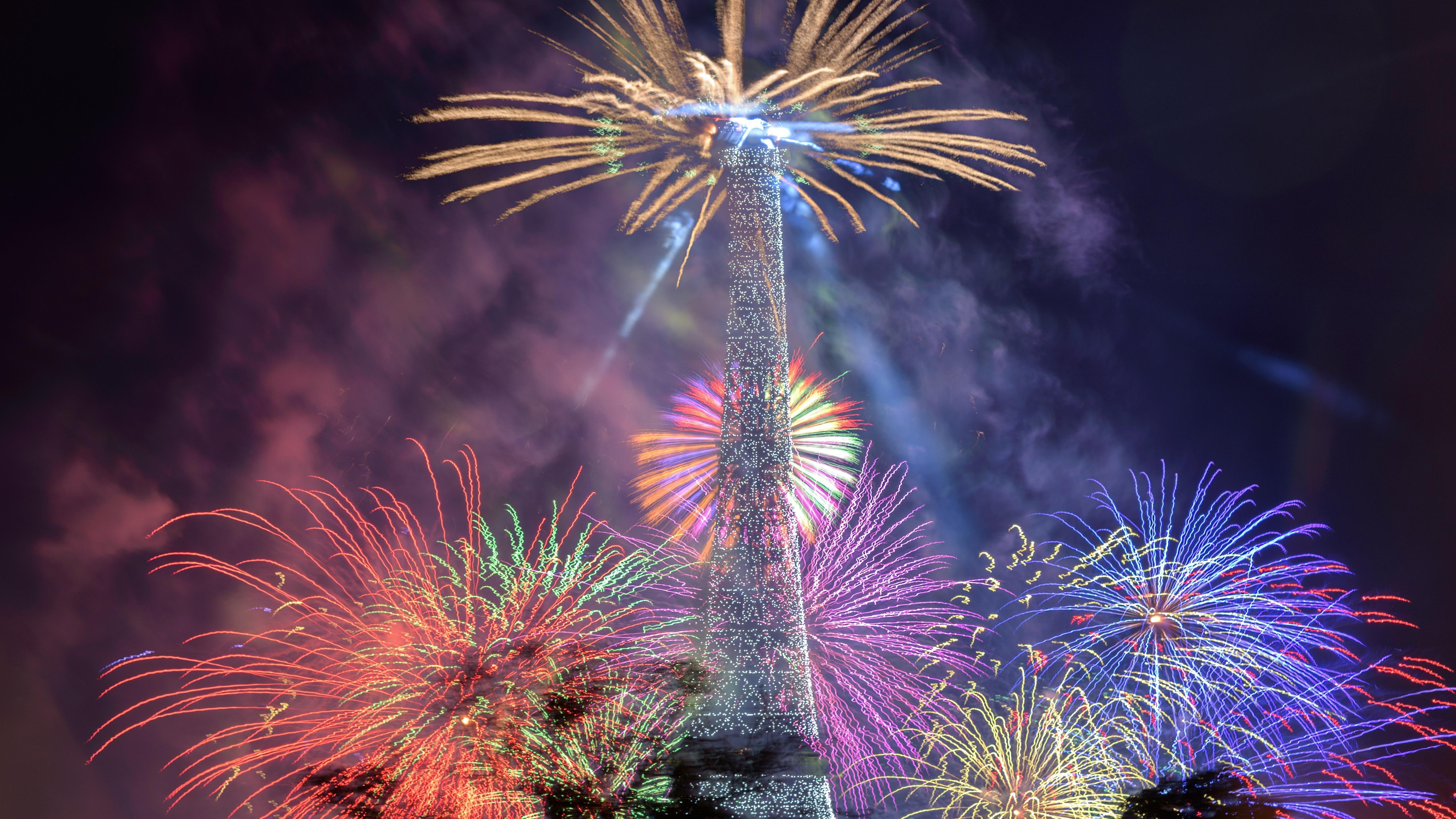 pyrotechnics, paris, festival, lattice tower, eiffel tower, standing structure, france, fireworks, 5K, lights, event, europe, HD Wallpaper
