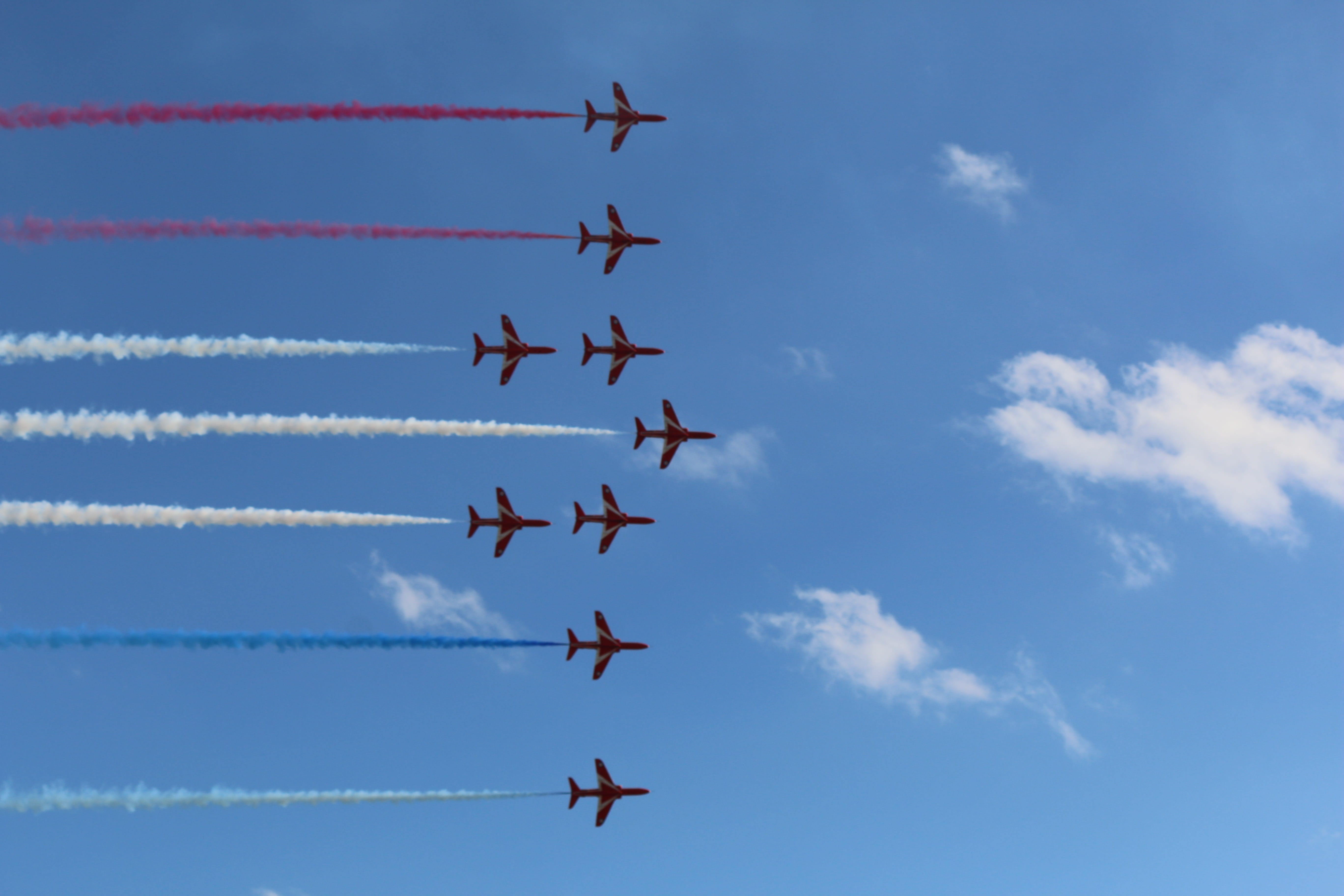 transportation, motion, smoke, colors, fly, no people, vapor trail, aviation, team, royal, order, air Vehicle, Jet, on the move, low angle view, plane, HD Wallpaper