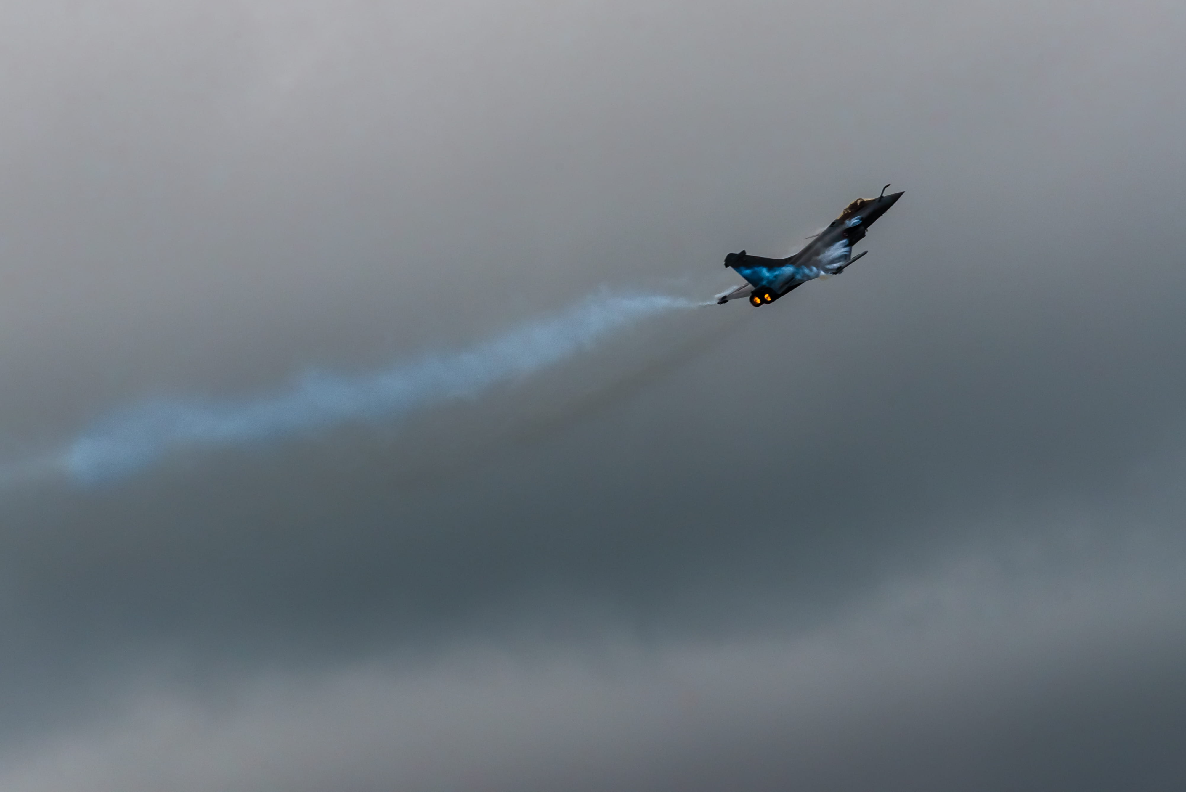 plane, mode of transportation, low angle view, transportation, nature, airshow, military aircraft, fighter, air vehicle, jet fighter, air show, 4K, no people, HD Wallpaper