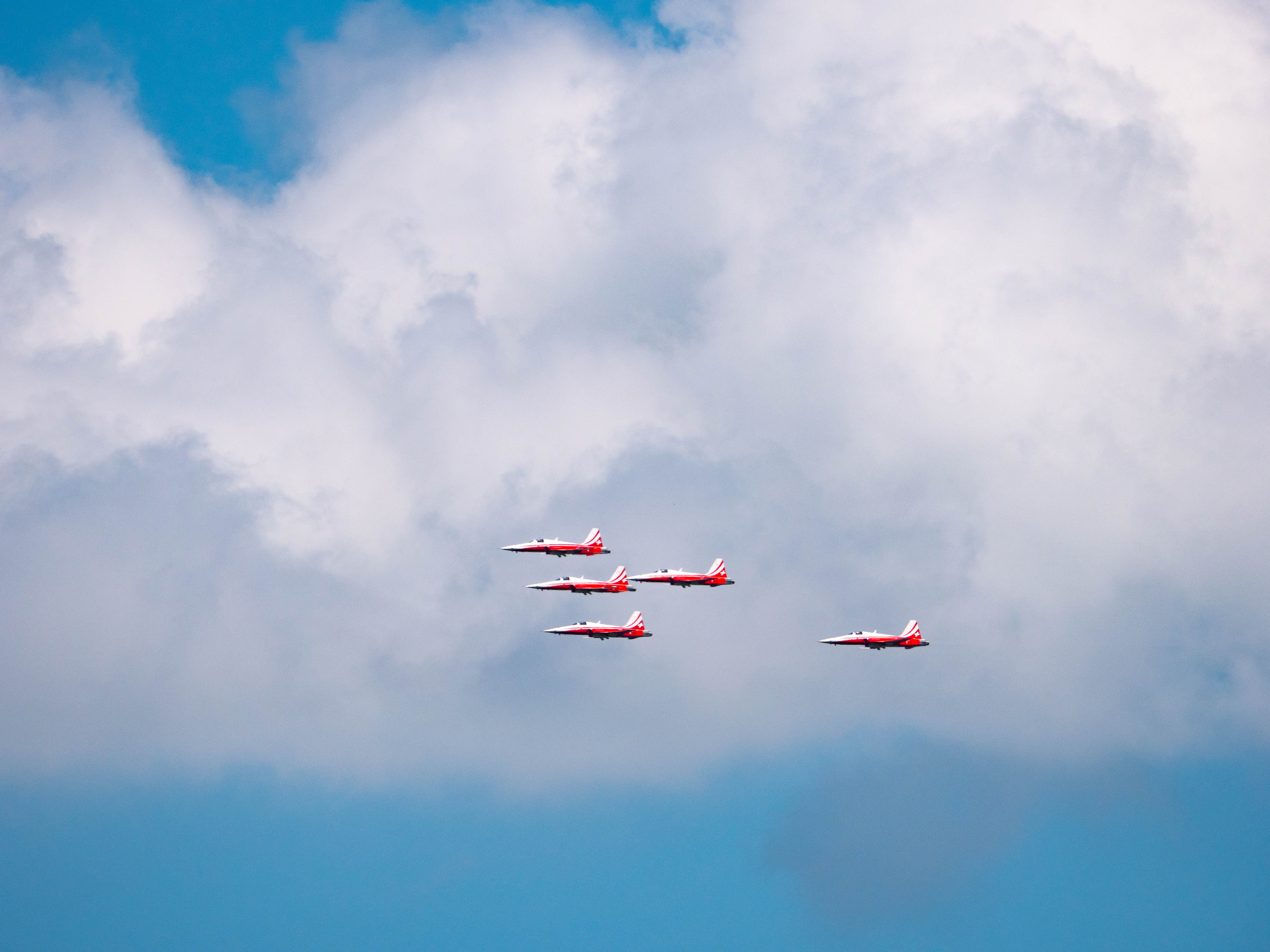 airline, patrouille, air force, motion, cloudy, blue, suisse, aerospace industry, formation flying, 5K, no people, aerobatics, plane, patrouillesuisse, HD Wallpaper