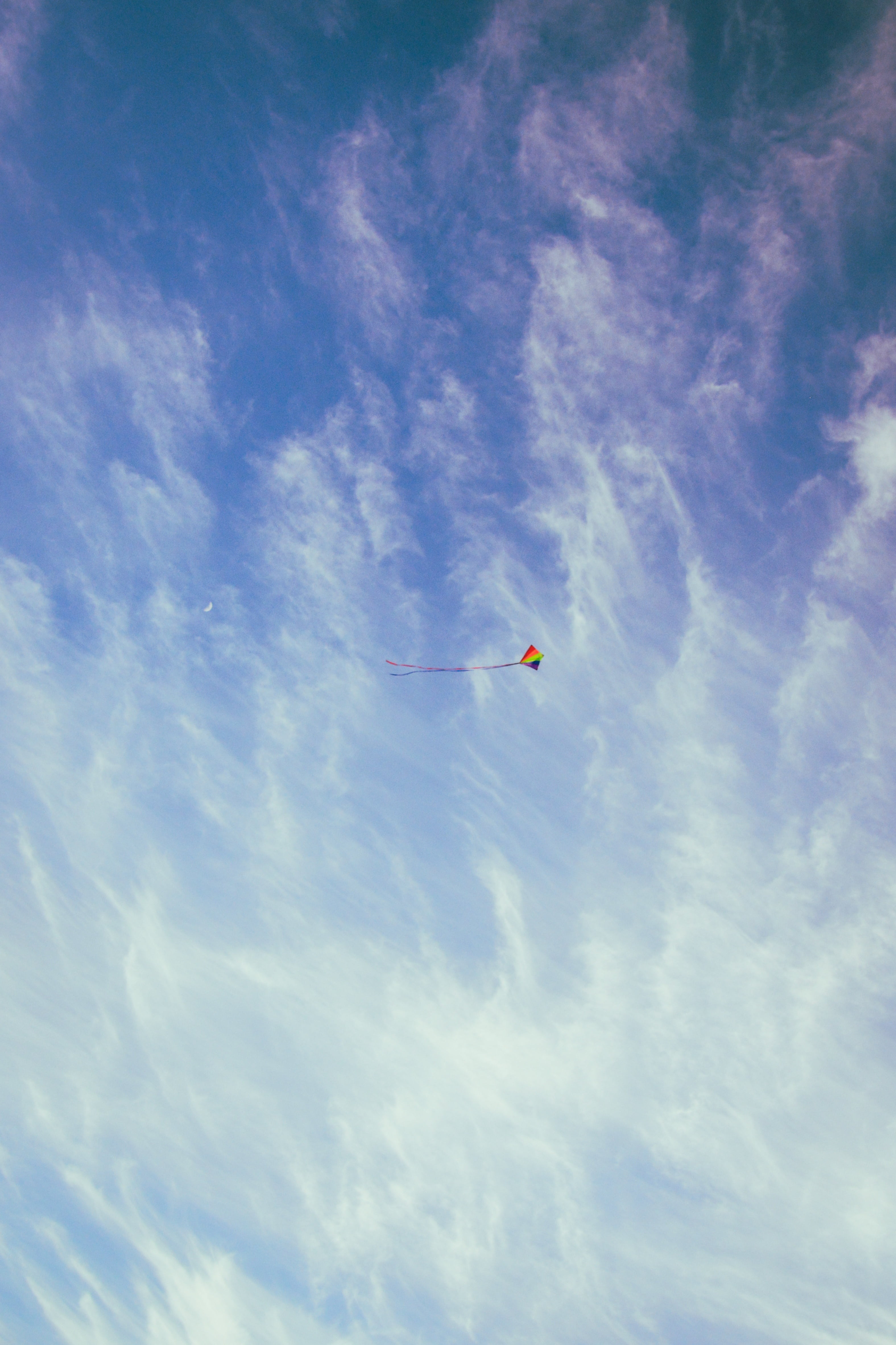 kite - toy, clouds, no people, beauty in nature, flying, mode of transportation, bird, low angle view, transportation, scenics - nature, nature, airplane, Phone HD Wallpaper