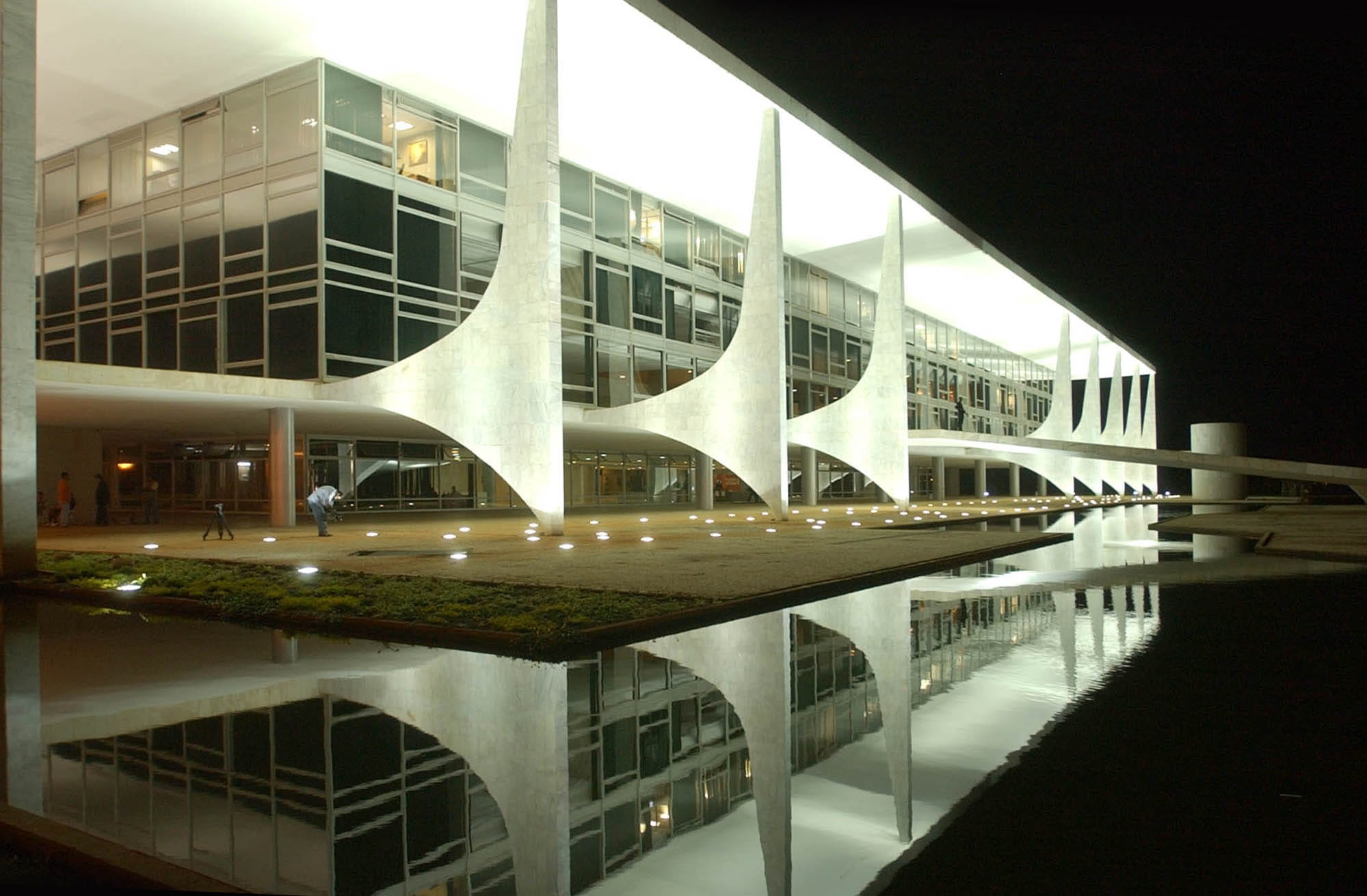 government, city, building exterior, glass - material, outdoors, landscape, bridge, urban, headquarters, Building, night, landmark, brasil, reflection, HD Wallpaper