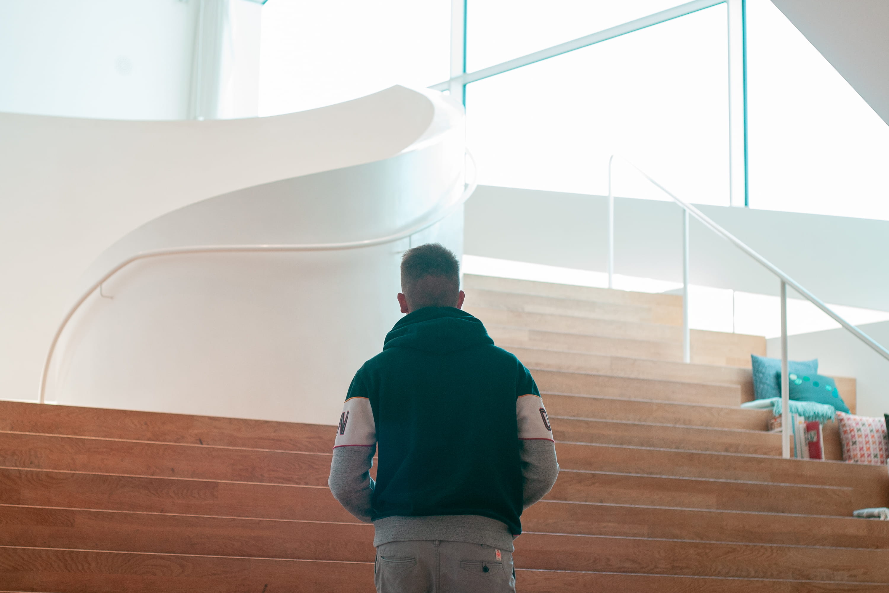 railing, vitra design museum, built structure, architecture, indoors, three quarter length, 2K, leisure activity, lifestyles, standing, day, casual clothing, HD Wallpaper