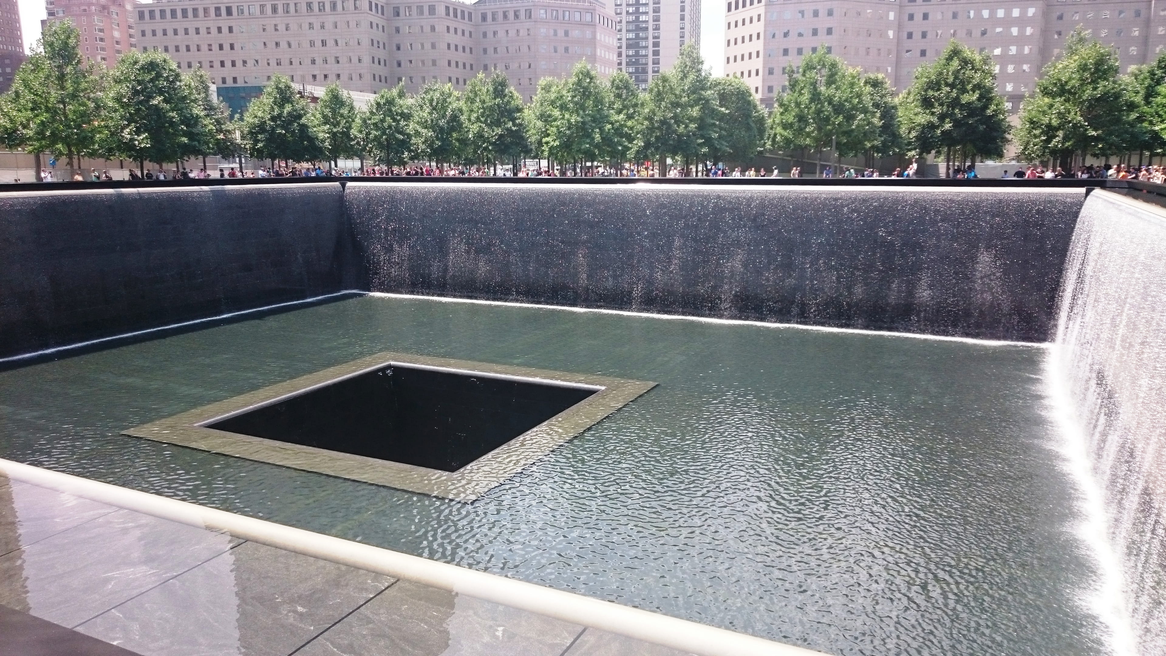 building, terrace, downtown, fence, hole, tree, balcony, city, new york, human, 4K, castle, day, town, 9/11 memorial, urban, travel, fountain, water, built structure, HD Wallpaper