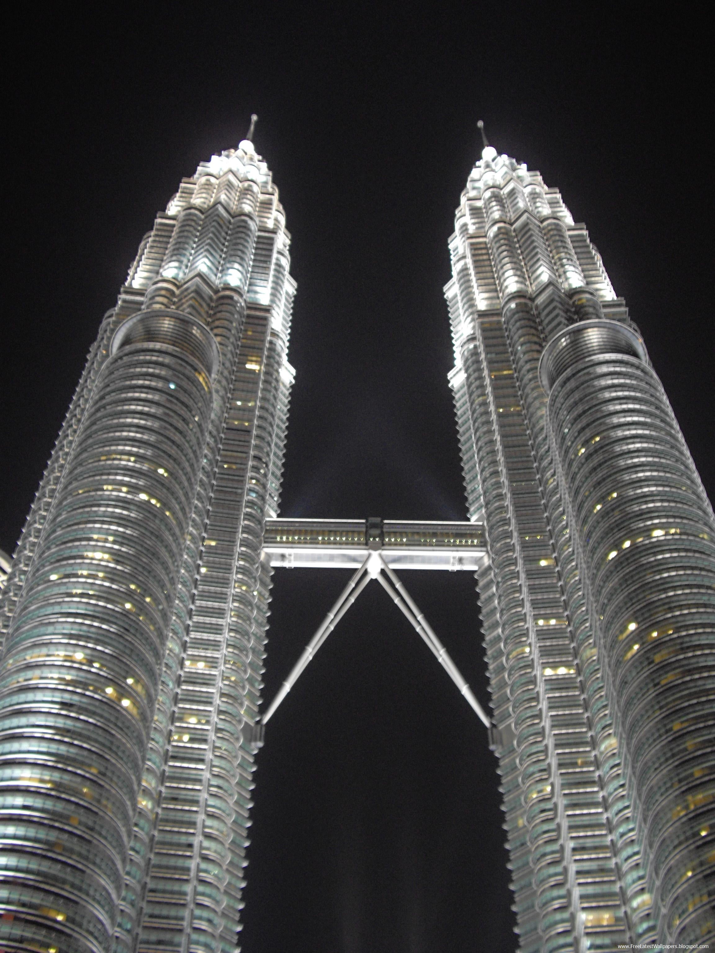 city, Cityscapes, building exterior, nightlife, malaysia, travel, built structure, petronas twin towers, night, petronas, no people, architecture, Phone HD Wallpaper
