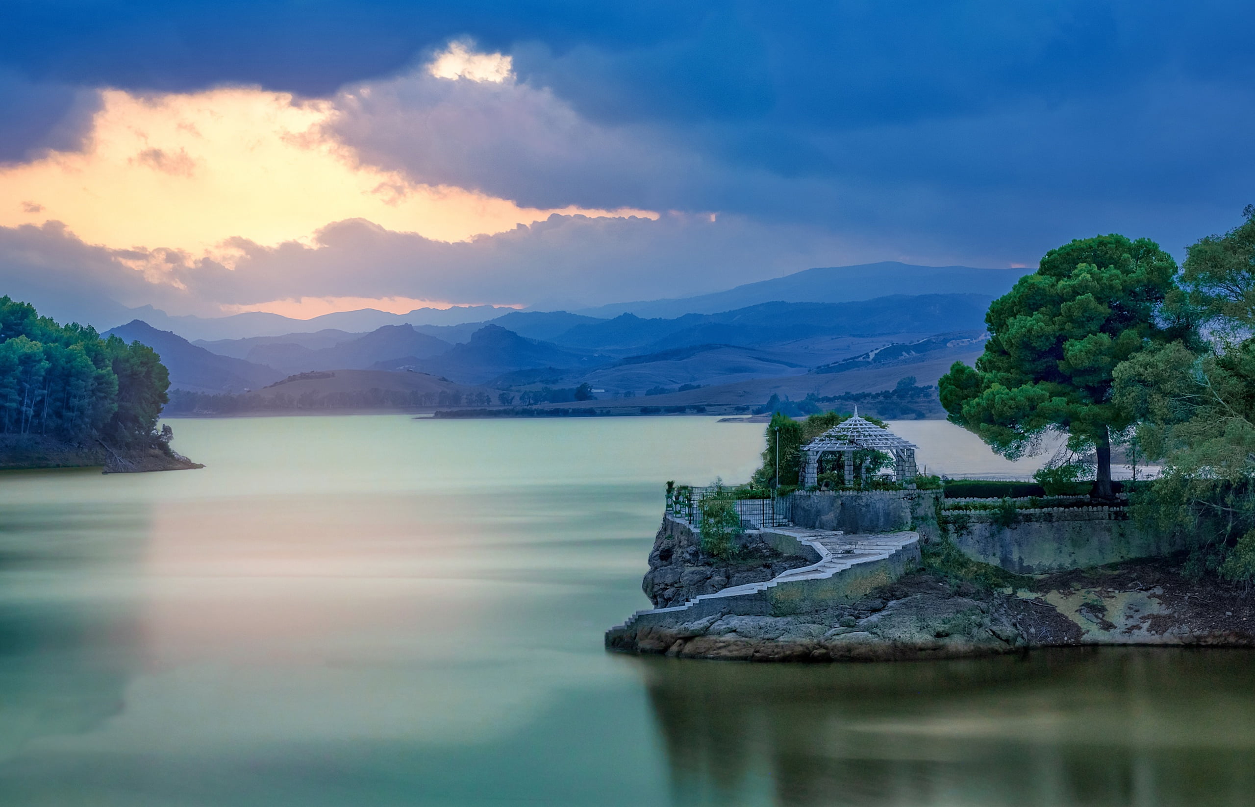 gazebo, 2K, the evening, The reservoir Conde de Guadalhorce, Spain, El Chorro, mountains, lake, Malaga, Conde de Guadalhorce, trees, The Jet, HD Wallpaper