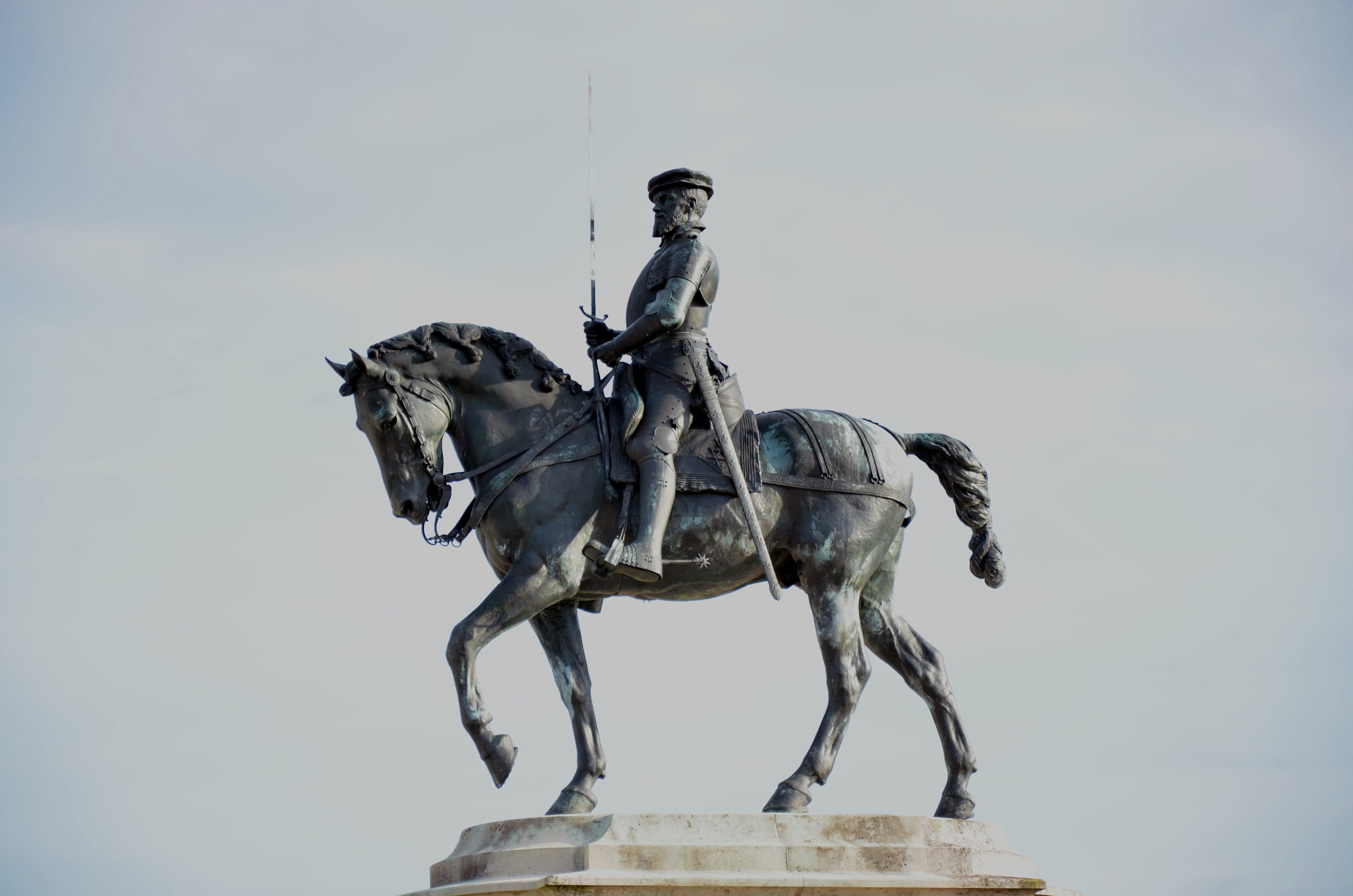 the past, chantilly, architecture, castle, art and craft, statue equestrian, low angle view, palace, representation, memorial, musée condé, domestic animals, HD Wallpaper