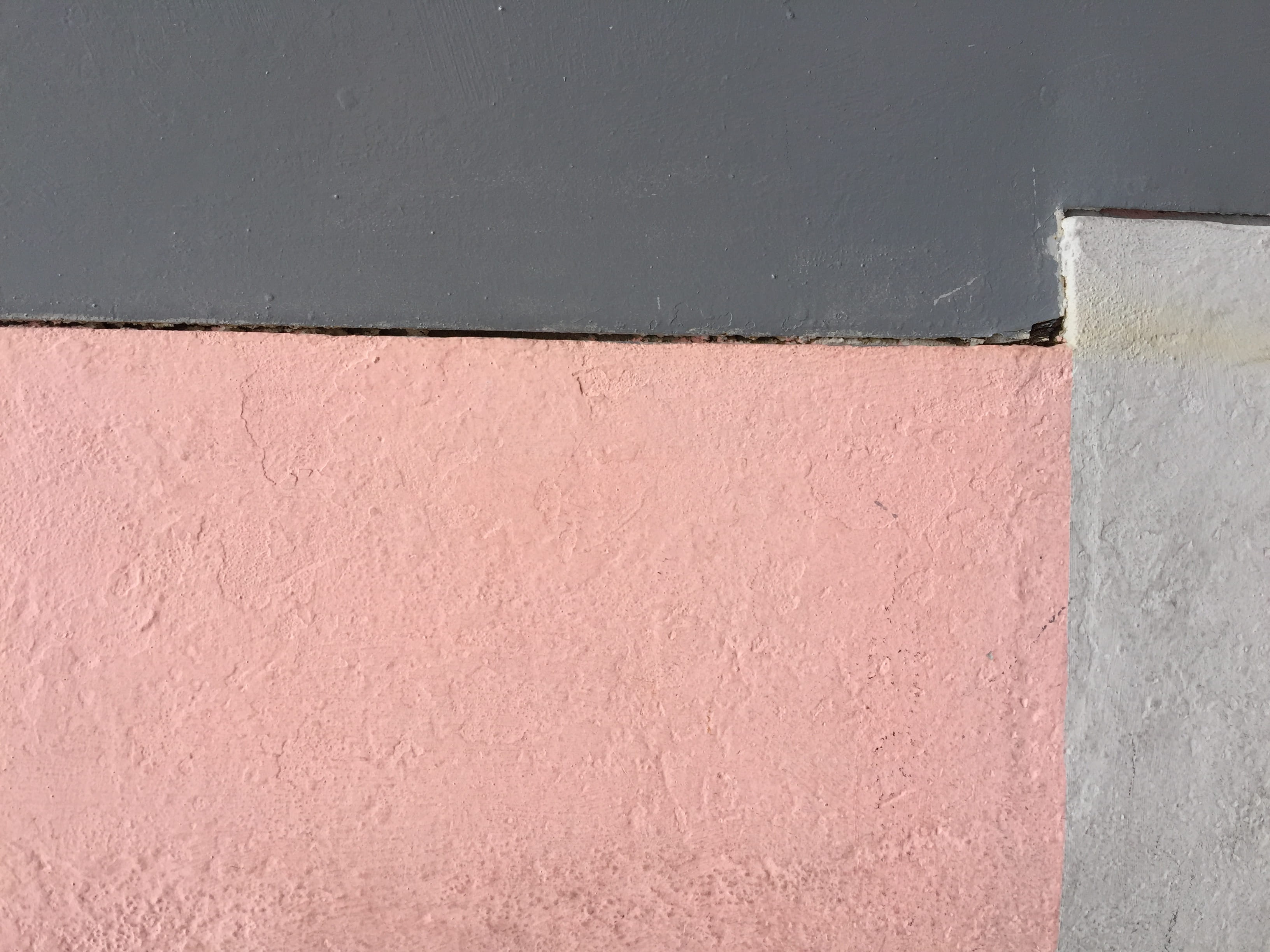 no people, copy space, wall - building feature, pink, textured, paint, building, 2K, concrete, day, gray, building exterior, portugal, backgrounds, pattern, HD Wallpaper