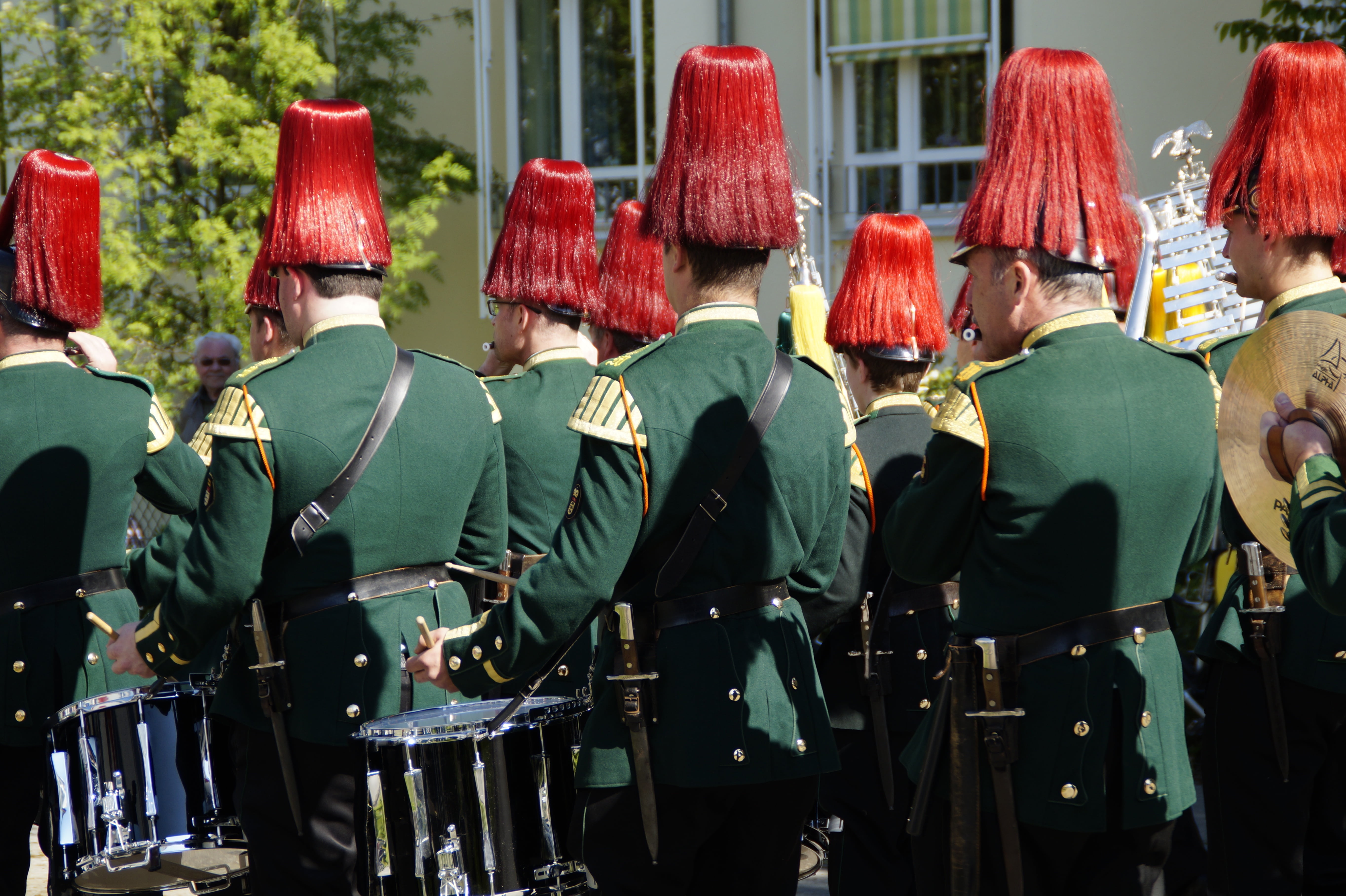 crowd, people, chapel, large group of people, musician, music, move, germany, human, event, soldiers, instrument, marching, celebration, outdoors, musical Band, HD Wallpaper