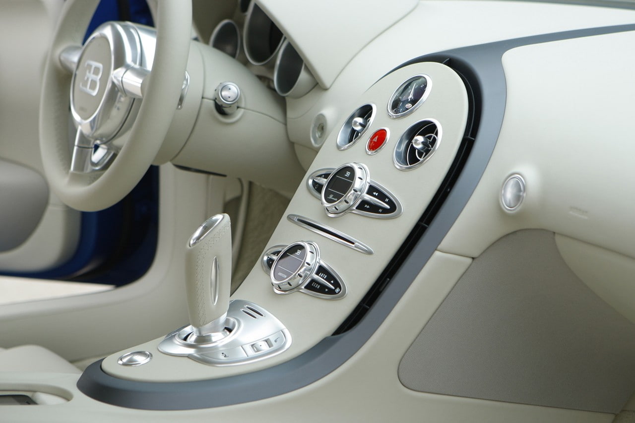 travel, Bugatti Veyron, airplane, steering wheel, luxury, car, no people, motor vehicle, design, wealth, mode of transportation, control panel, silver colored, HD Wallpaper