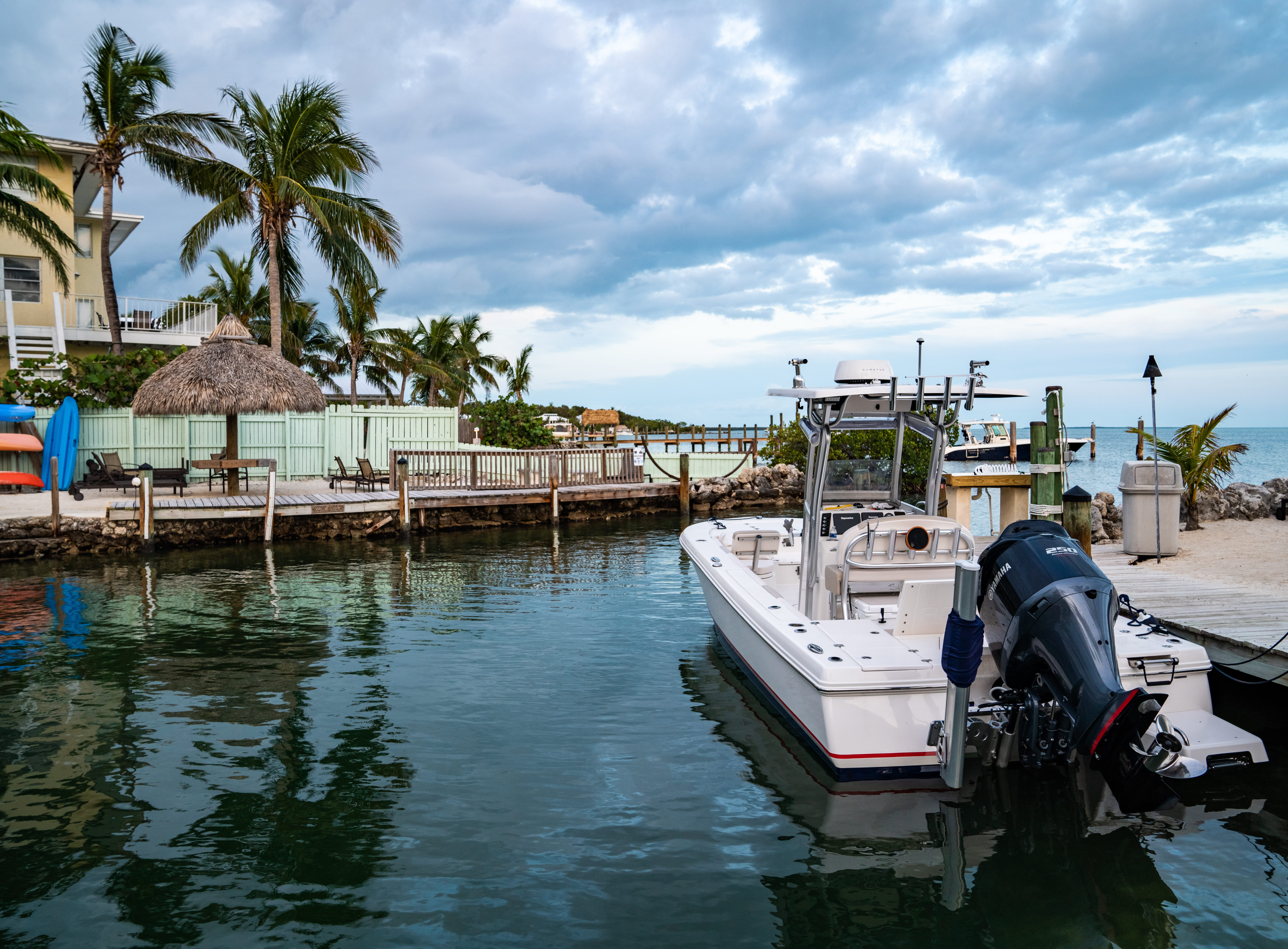 nautical vessel, beach, palm tree, tropical climate, plant, islamorada, outdoors, nature, building exterior, florida, boats, key west, waterfront, transportation, HD Wallpaper