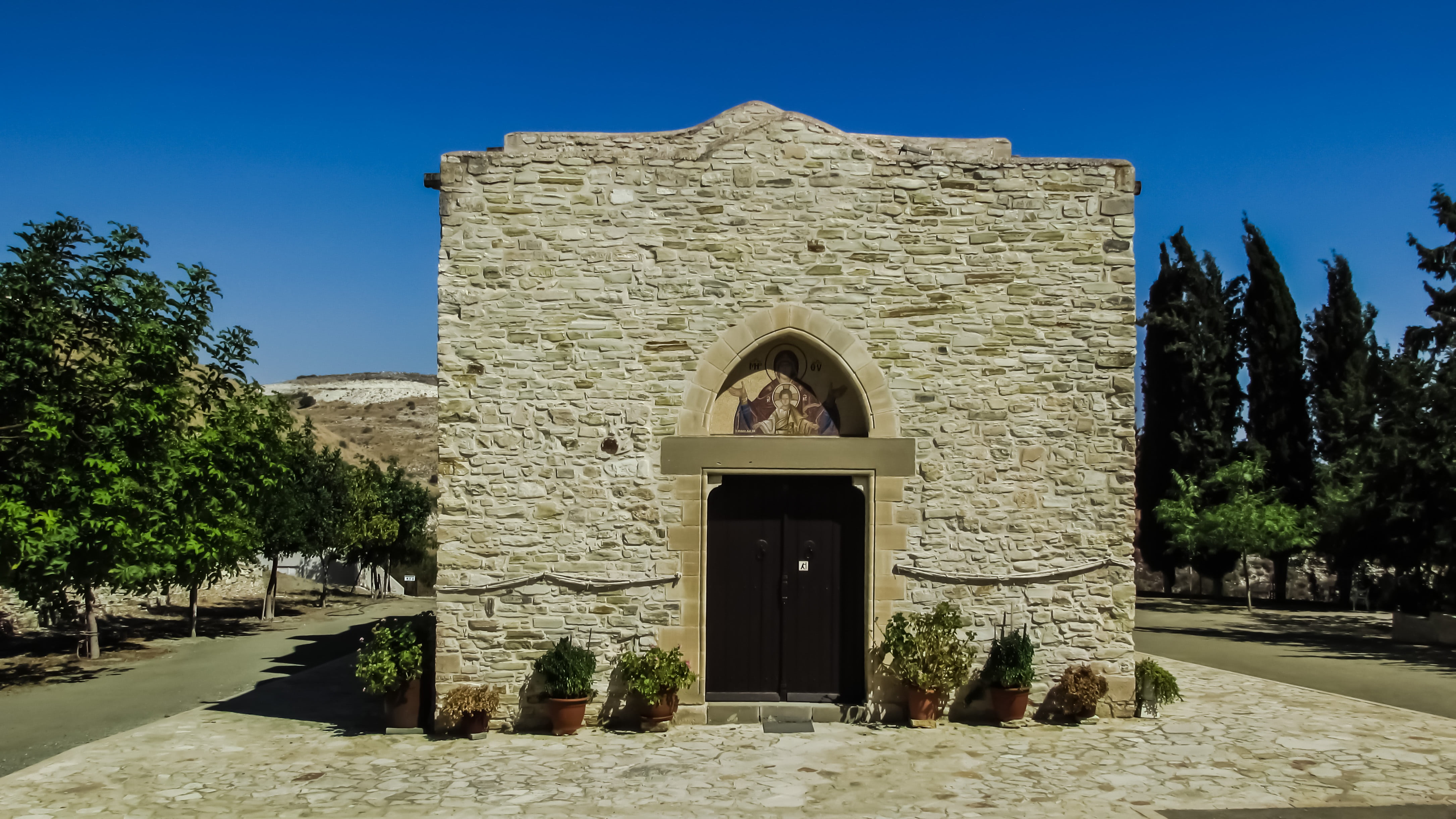 nature, plant, orthodox, tree, monastery, 4K, place of worship, church, built structure, medieval, sky, stone wall, arch, entrance, architecture, outdoors, HD Wallpaper