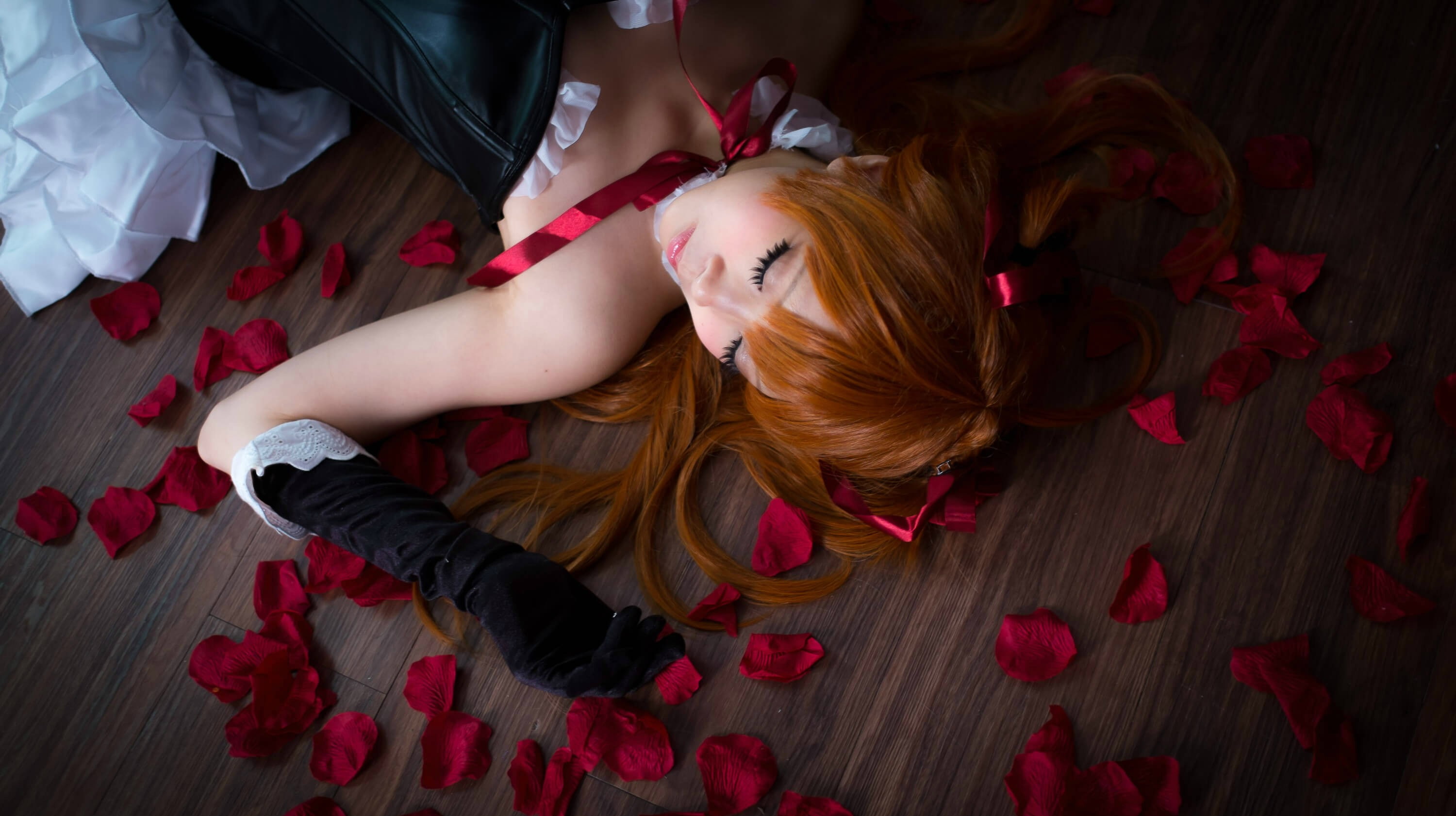 long hair, closed eyes, ribbon, wooden surface, on the floor, lying on back, maid, bare shoulders, women, flower petals, redhead, Hayari Cosplay, Asian, HD Wallpaper
