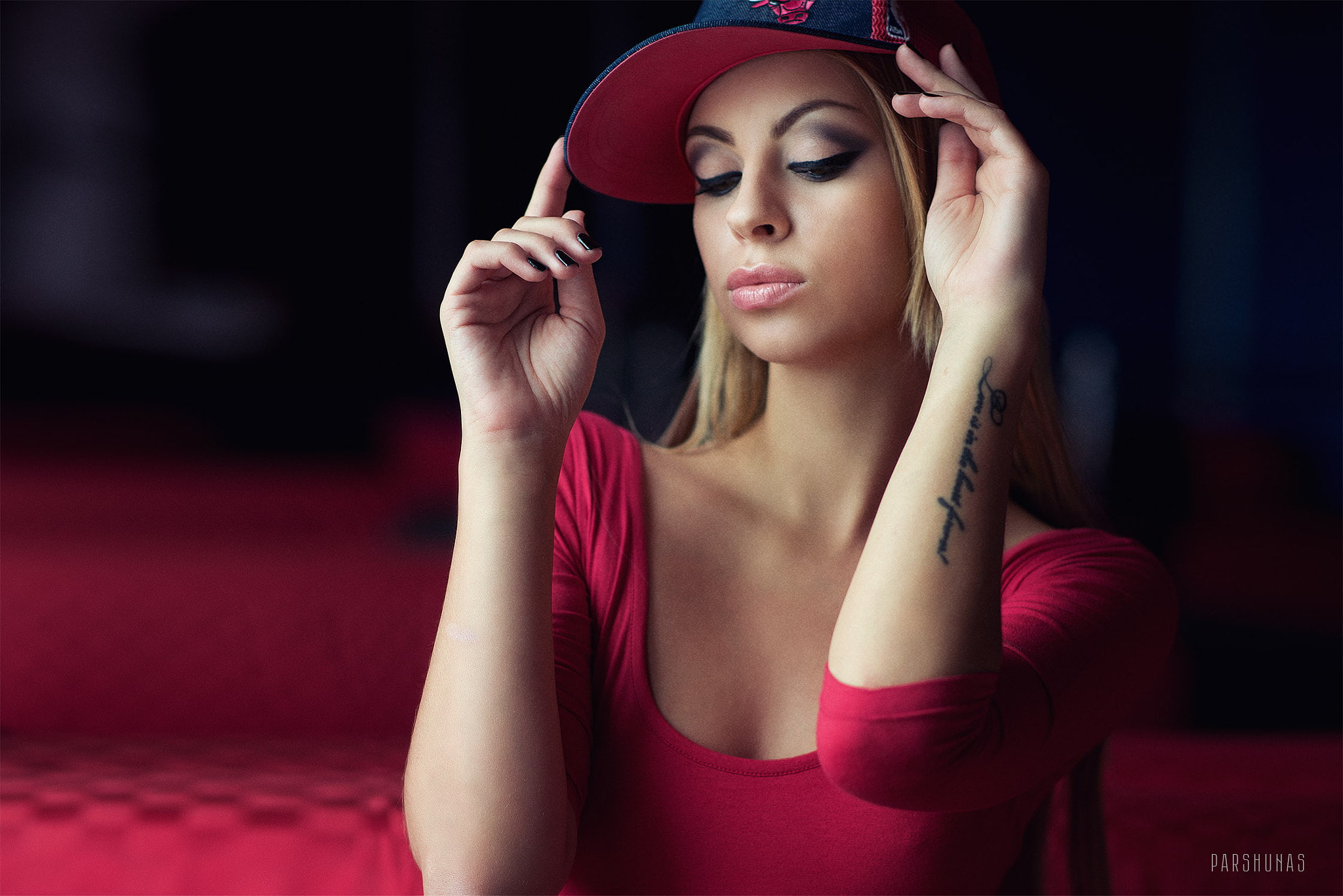 1080P, tattoo, smoky eyes, Anton Parshunas, baseball caps, women, HD Wallpaper