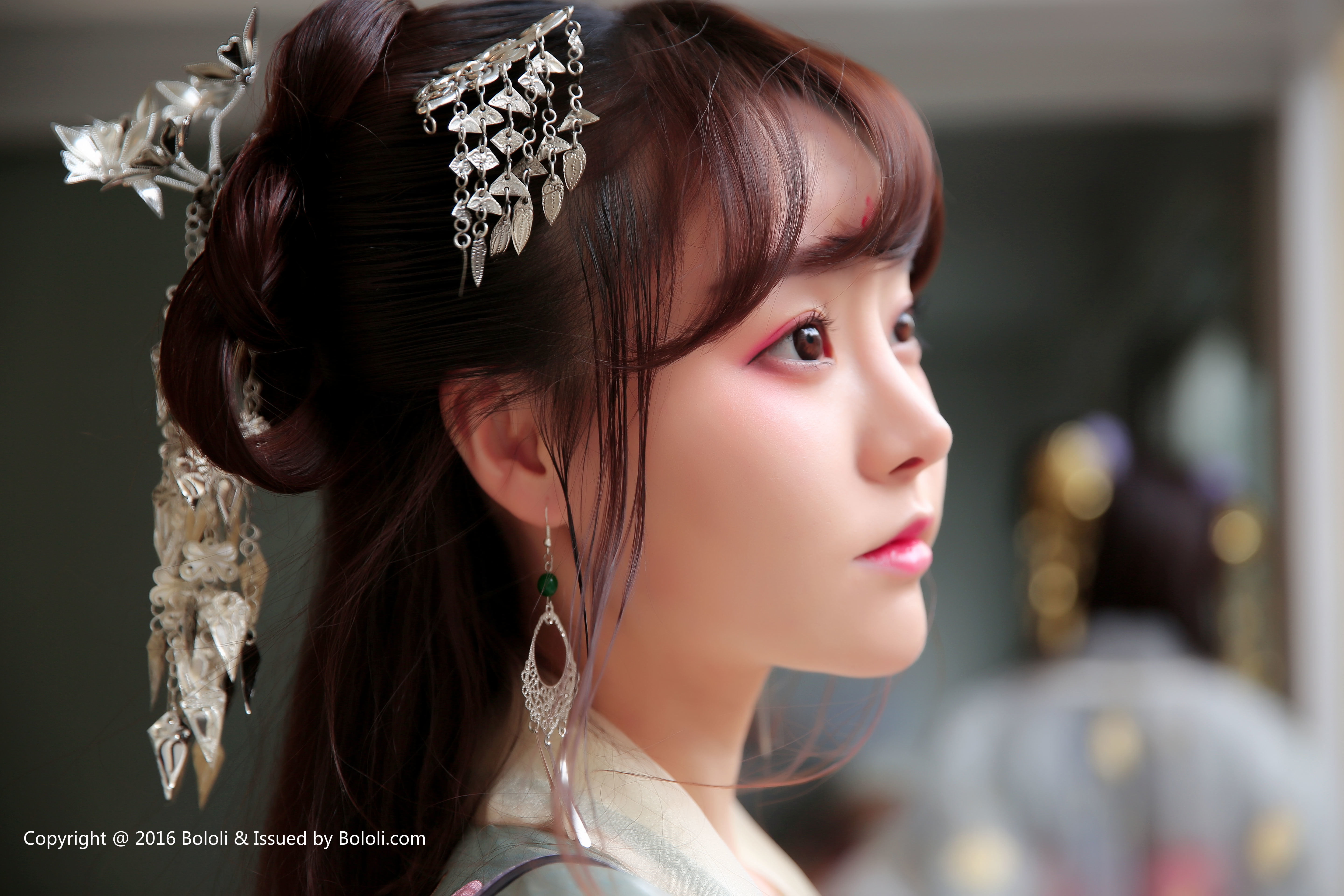 5K, women outdoors, Korean women, makeup, Asian, looking away, sevenbaby, face, women, bololi, traditional clothing, HD Wallpaper