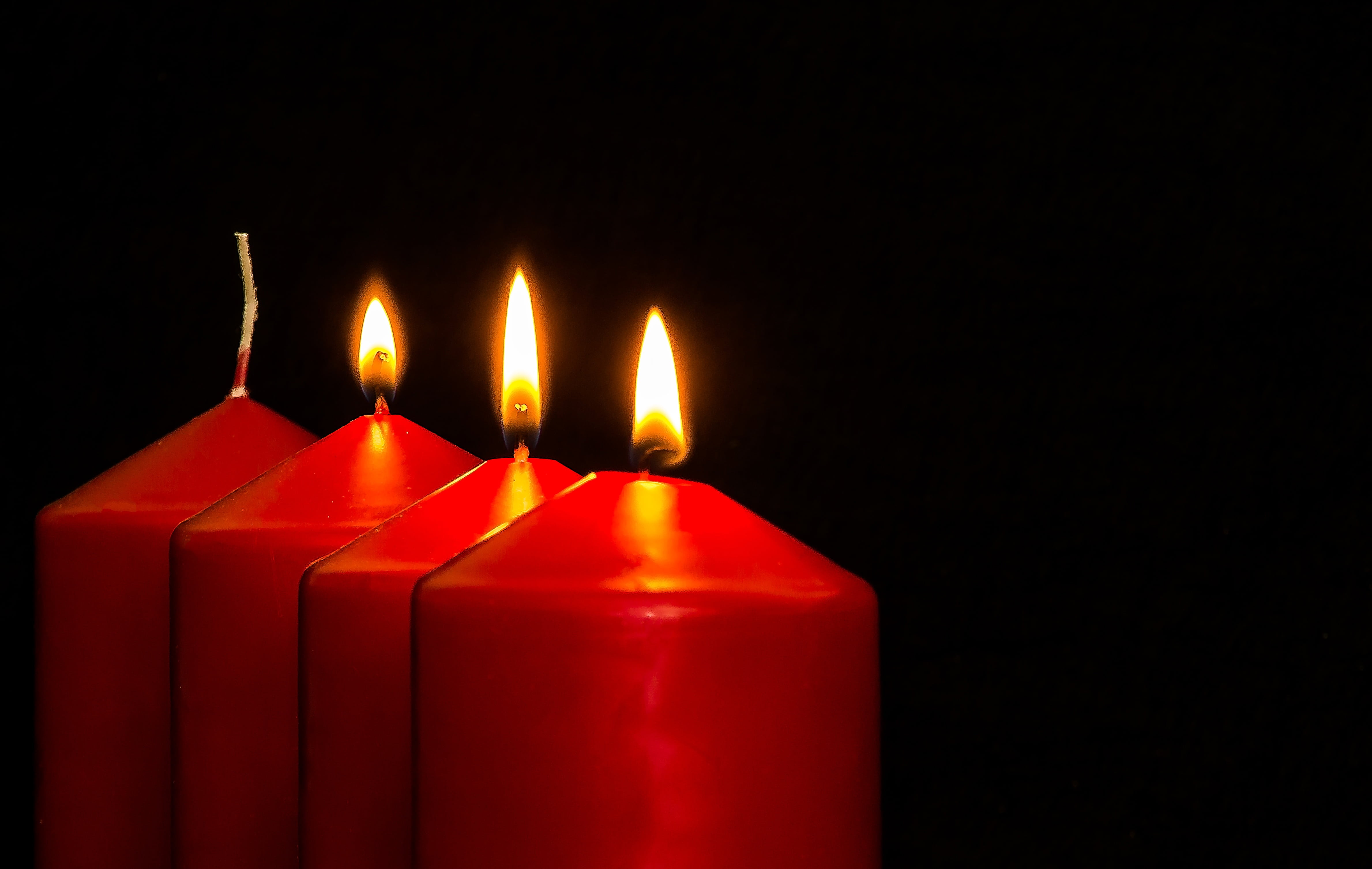 copy space, celebration, red, indoors, fire - Natural Phenomenon, glowing, close-up, candles, flame, candle, electric lamp, contemplative, advent candles, HD Wallpaper
