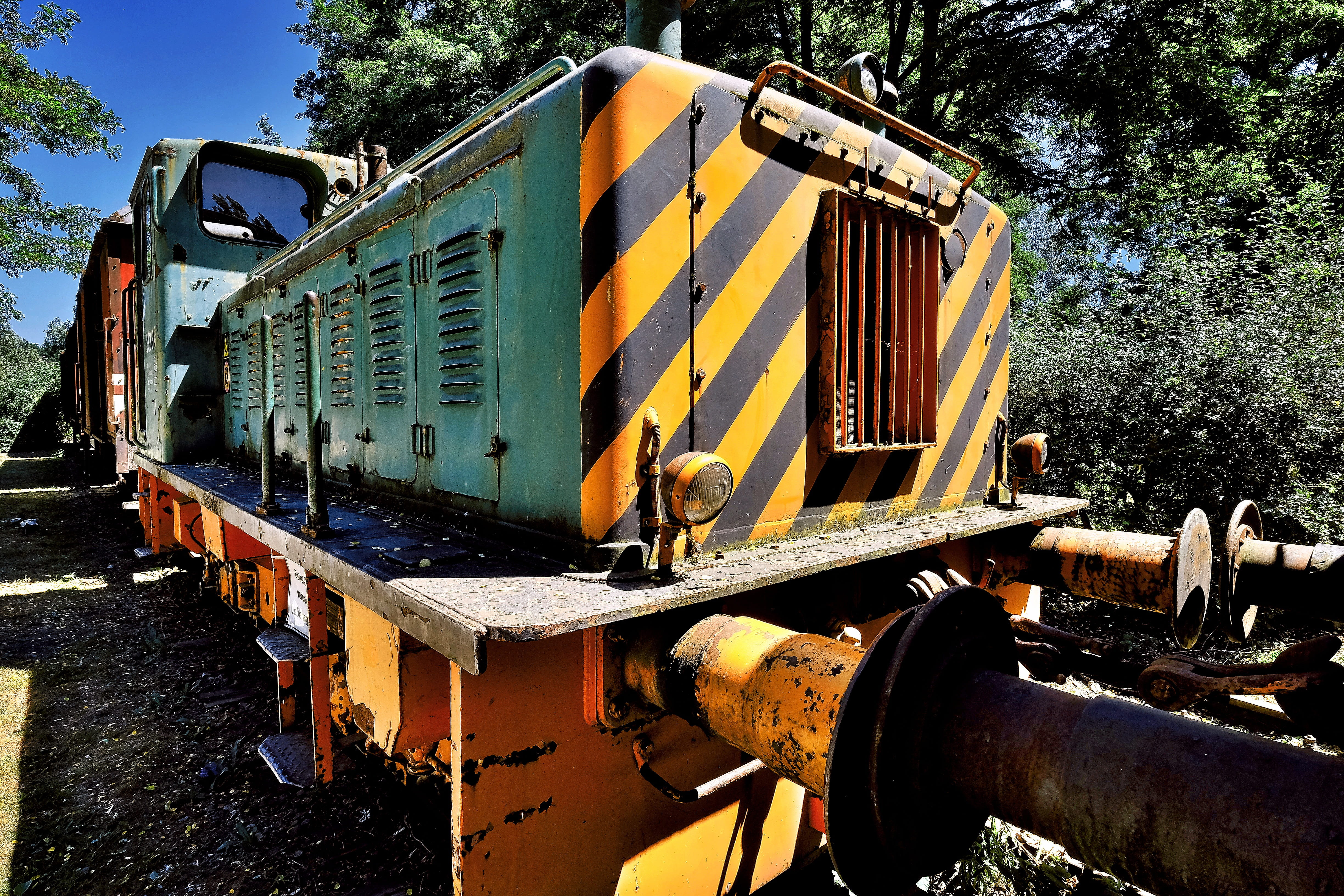 ruined, day, railway, rail transportation, track, train - vehicle, transportation, plant, nature, abandoned, mode of transportation, railroad track, krupp-lok, HD Wallpaper