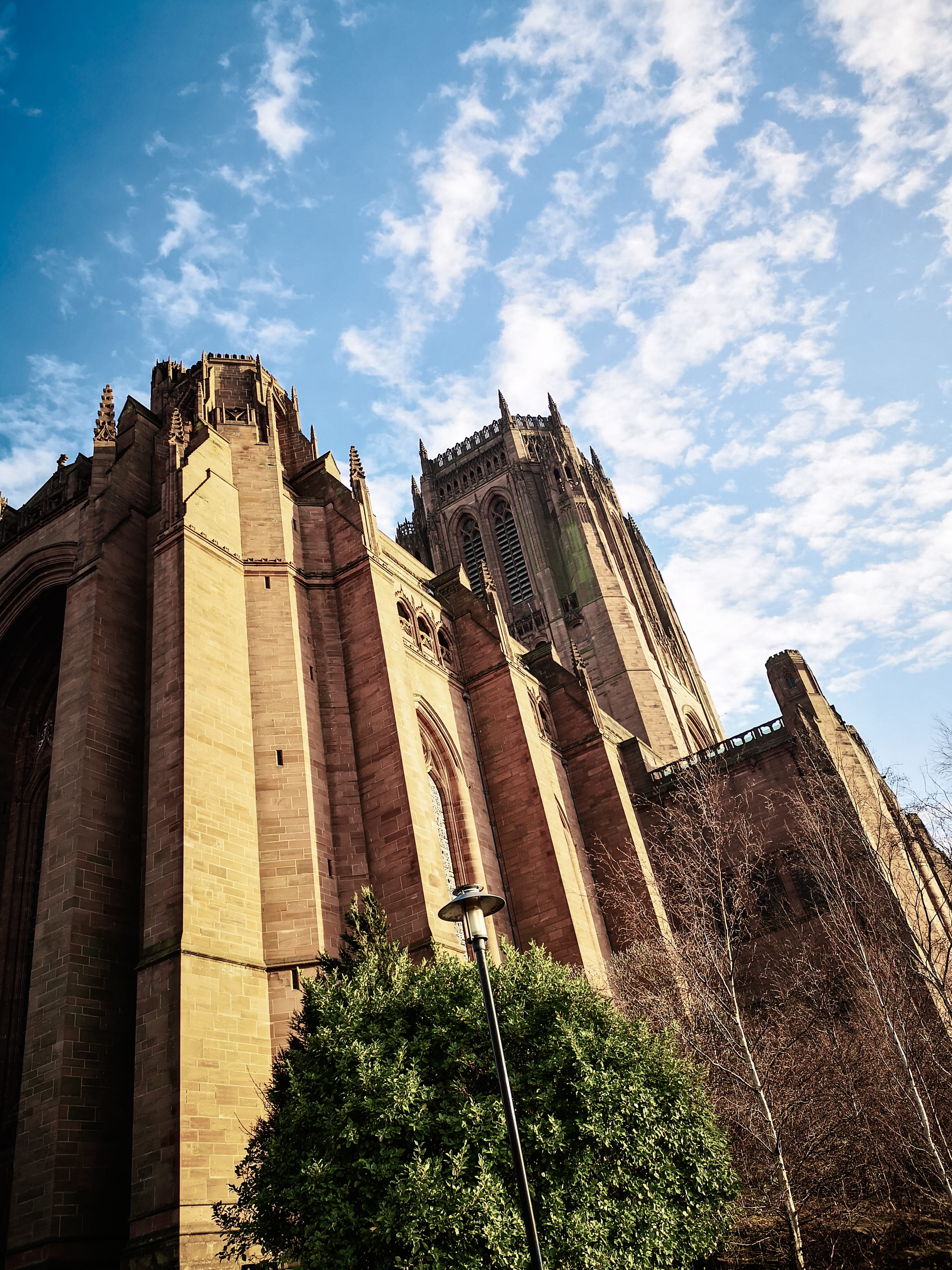 shrine, liverpool, pillar, church, travel, old, sky, history, plant, liverpool anglican cathedral, ancient civilization, nature, cloud - sky, travel destinations, Phone HD Wallpaper