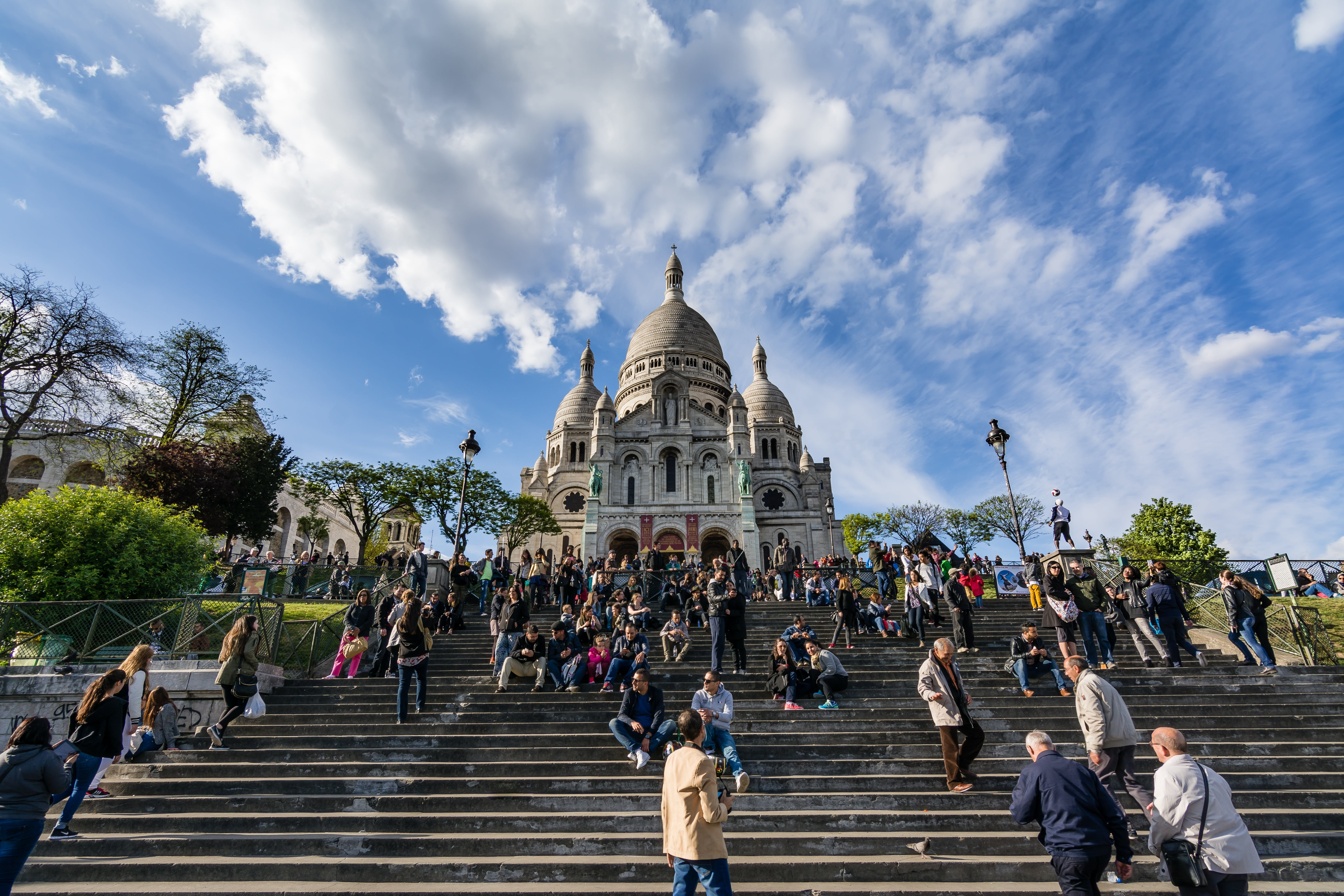 facade, built structure, real people, montmartre, ancient, traditional, exterior, daytime, history, dome, group of people, christianity, spring, christian, HD Wallpaper