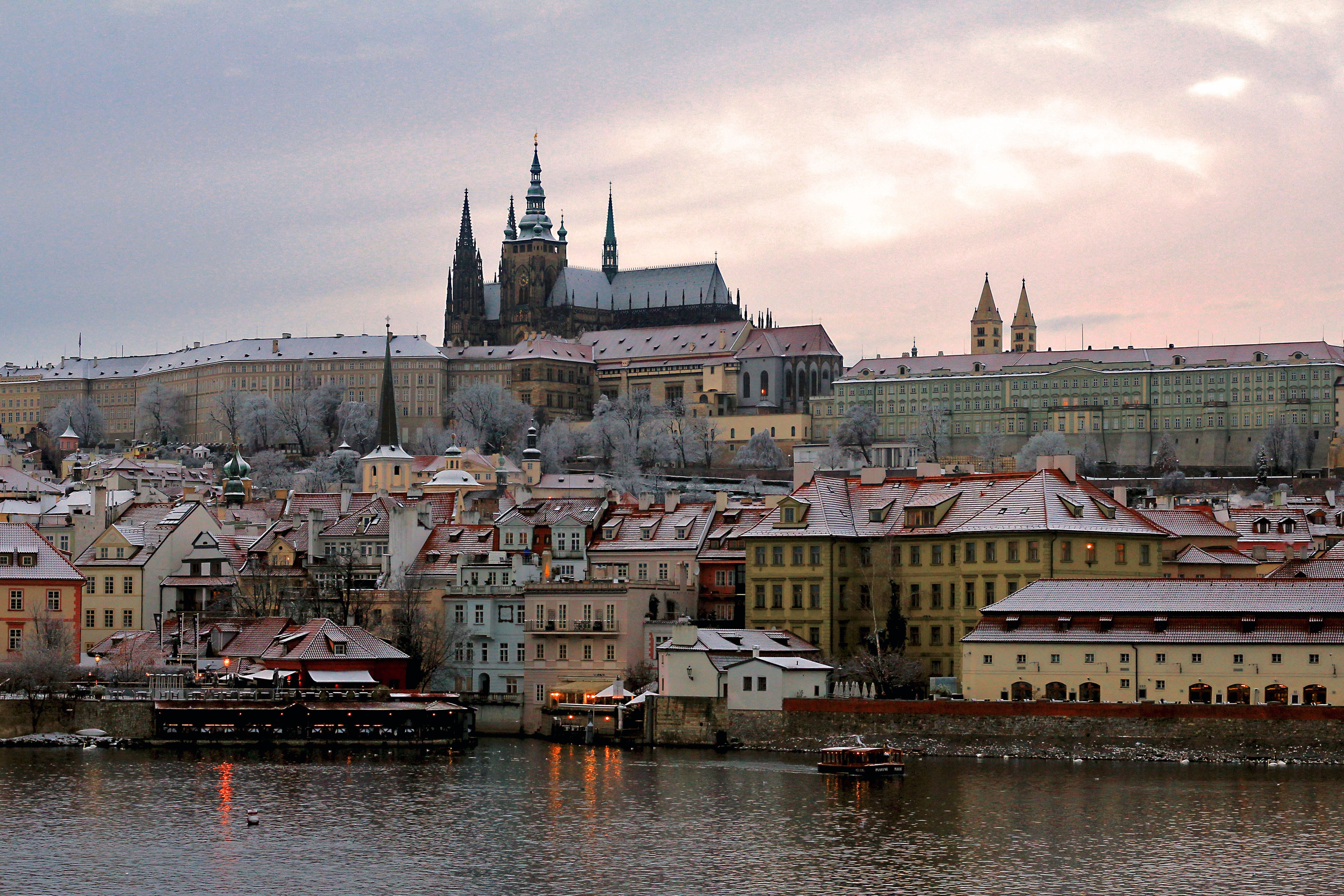 4K, history, cloud - sky, water, people, belief, city, old, gothic, snow, urban landscape, tourism, walk, highlights, travel, cityscape, window, sunset, HD Wallpaper