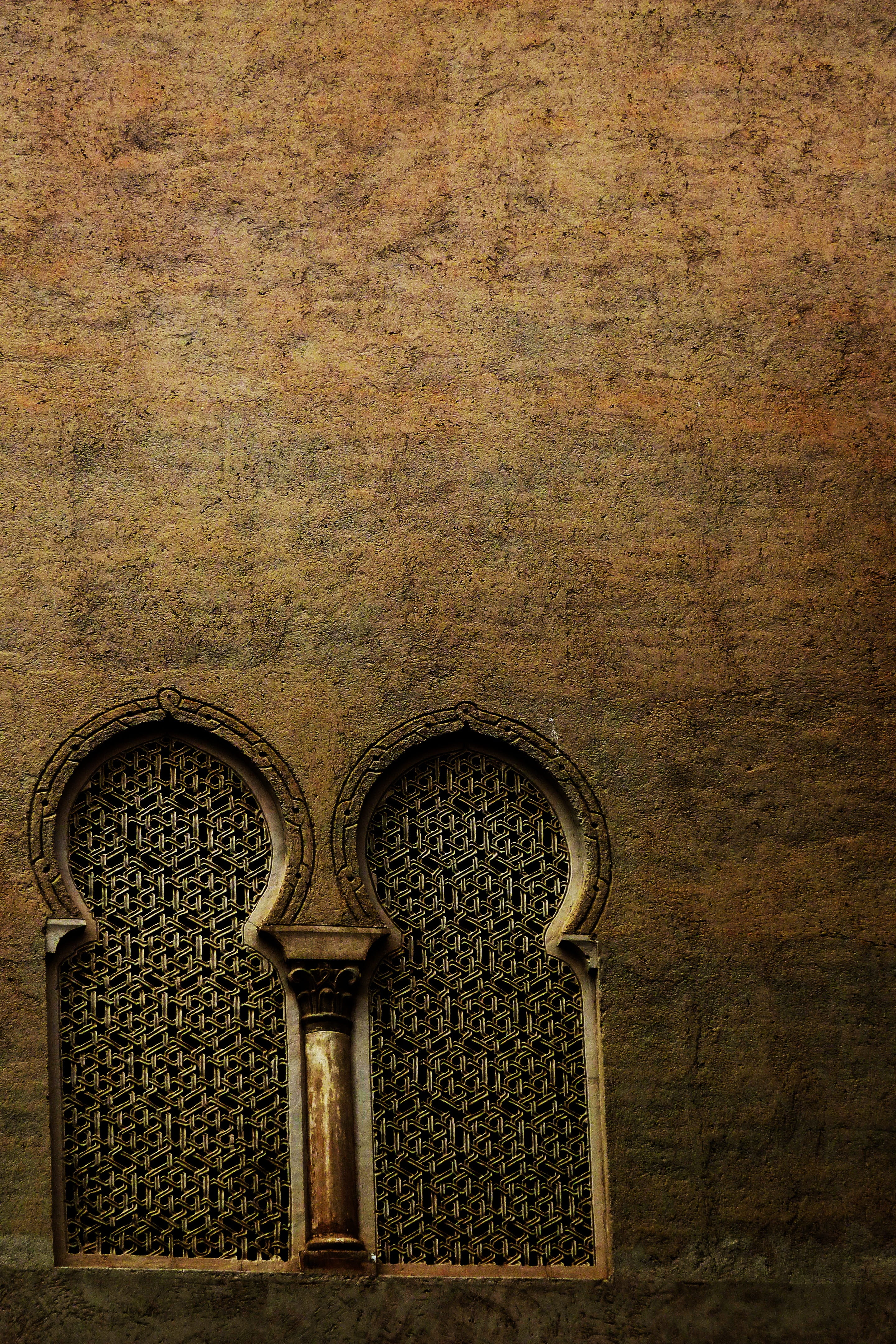 Aragon, islam, textured, architecture, architecture And Buildings, textured effect, design, art and craft, building exterior, Window, craft, doorway, day, Phone HD Wallpaper