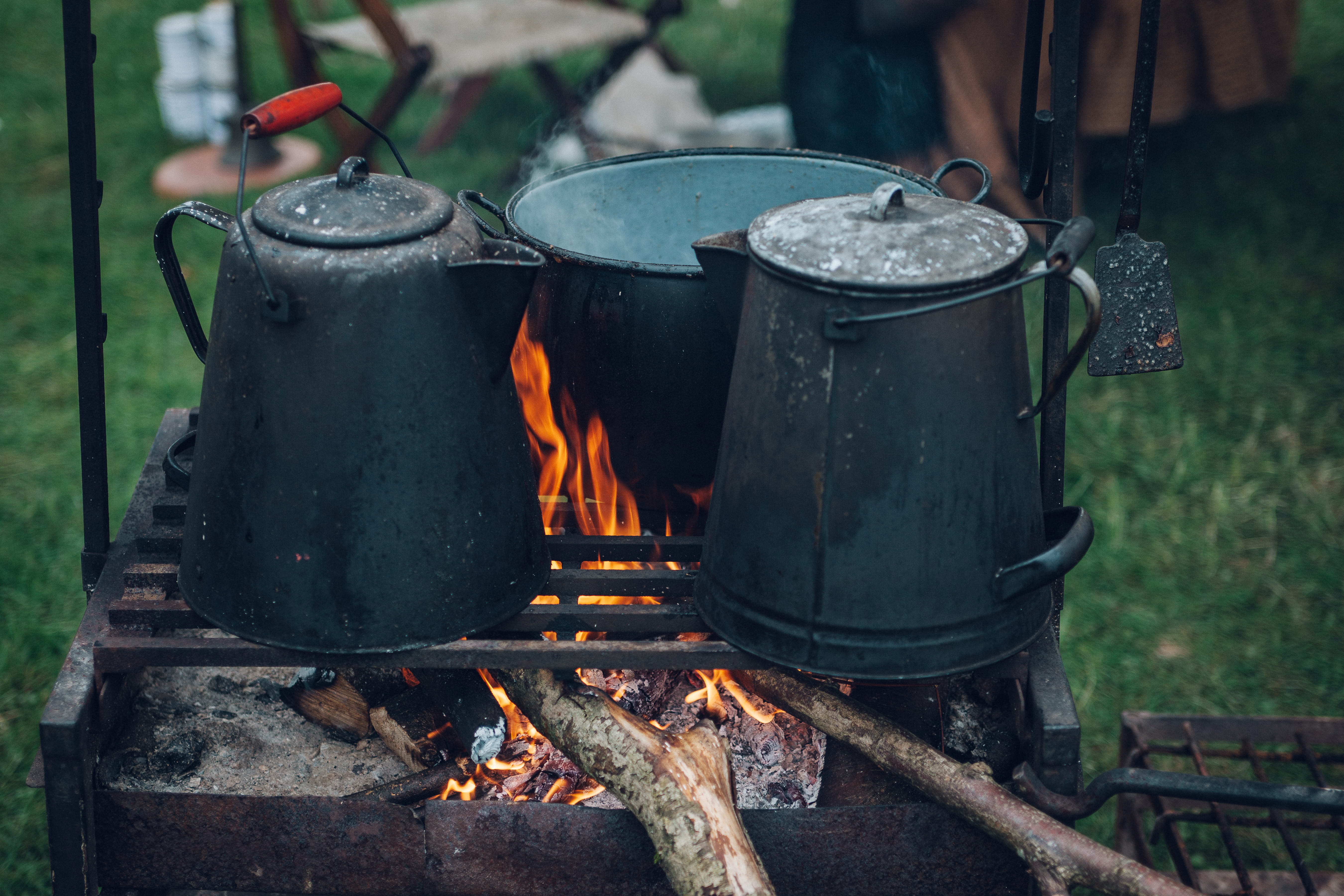 food and drink, log, coal, preparing food, 5K, kitchen utensil, fuel, grill, ash, no people, dirty, wood - material, photo, container, fire - natural phenomenon, HD Wallpaper