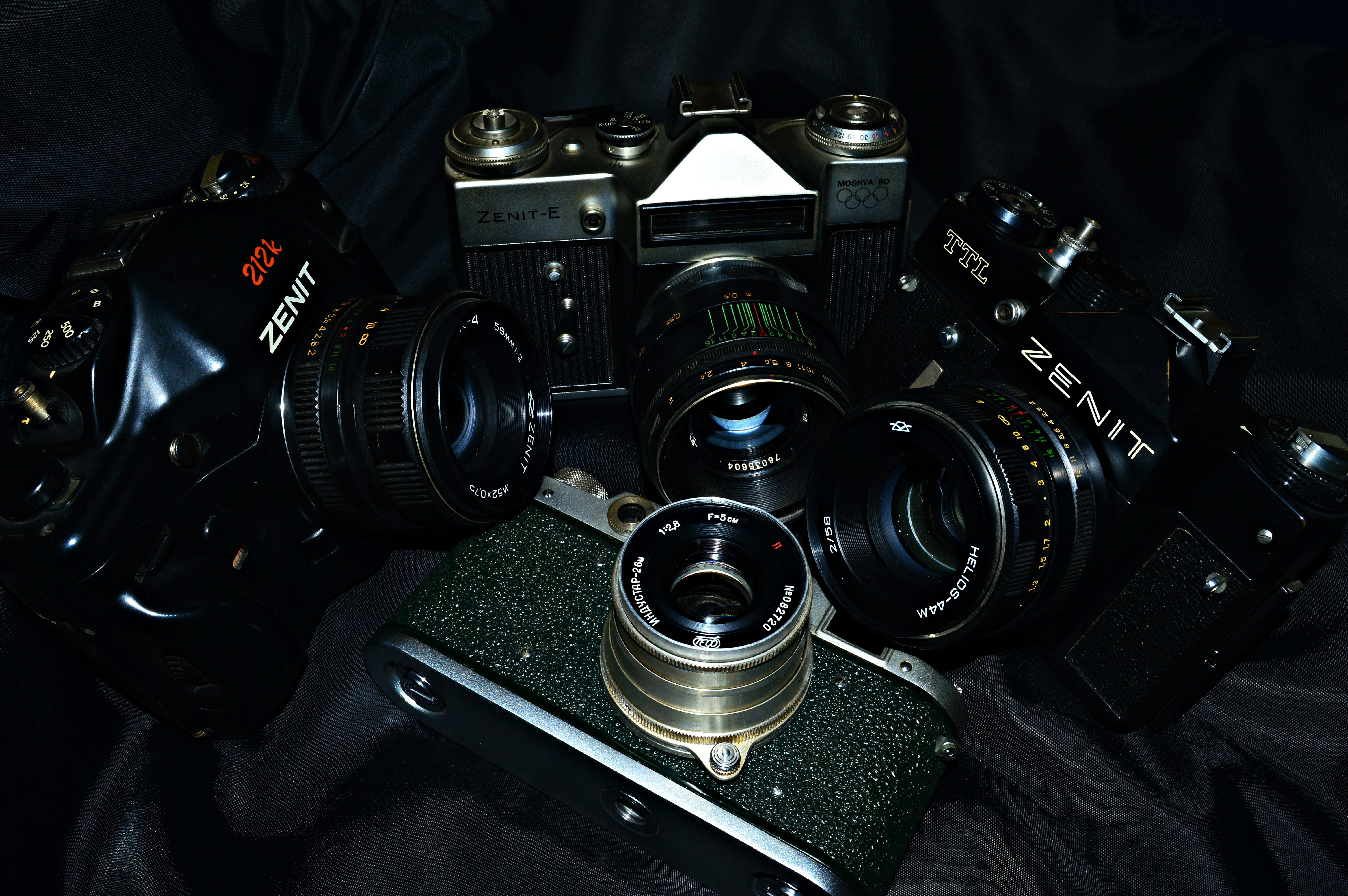 slr camera, black background, photographing, zenith, camera, indoors, photography themes, lens - eye, lens, black color, technology, retro, equipment, photography, HD Wallpaper