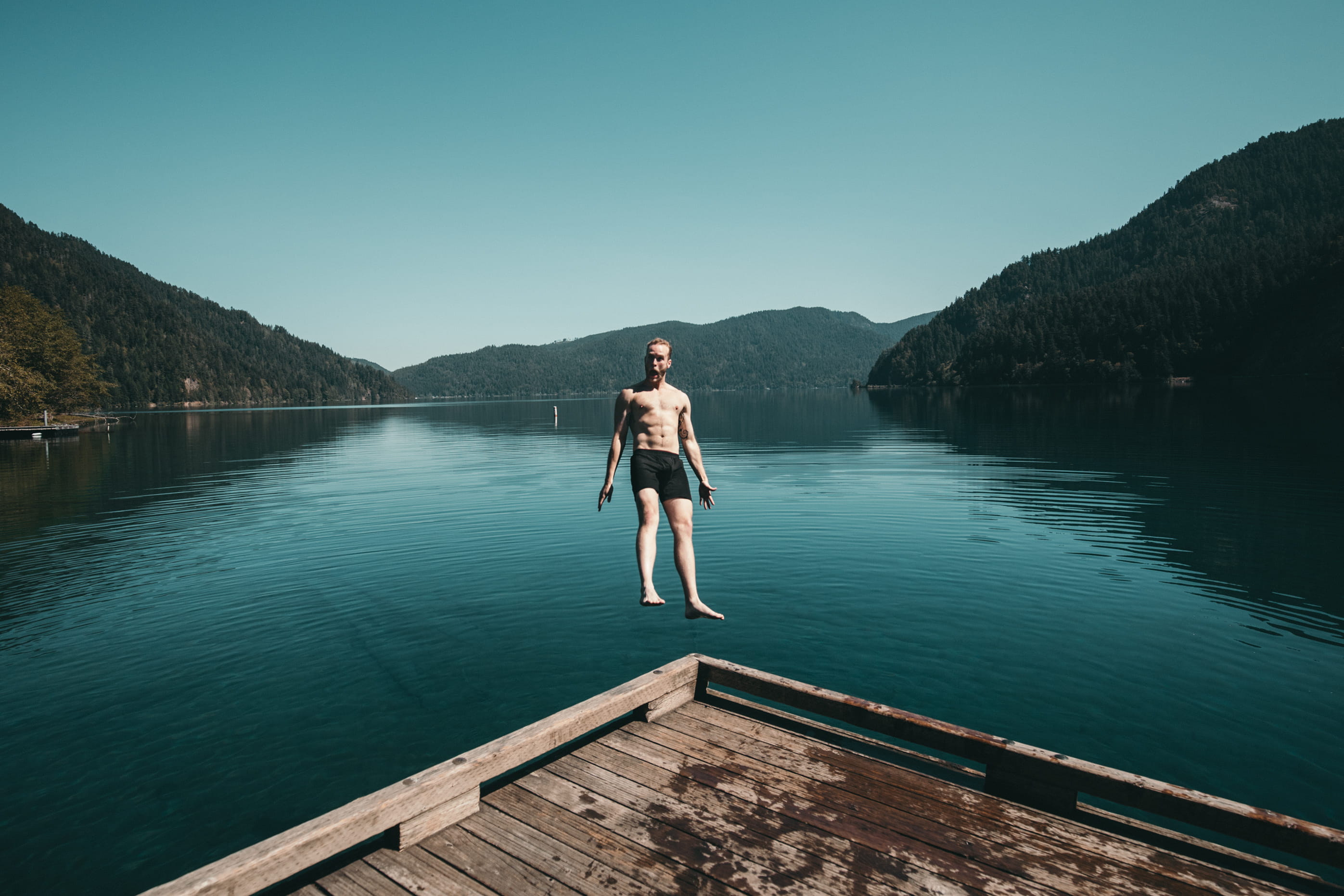 backwards, lifestyles, water, brown, athlete, males, relaxation Exercise, facing, man, wilderness, women, recreational Pursuit, male, happy, caucasian Ethnicity, HD Wallpaper
