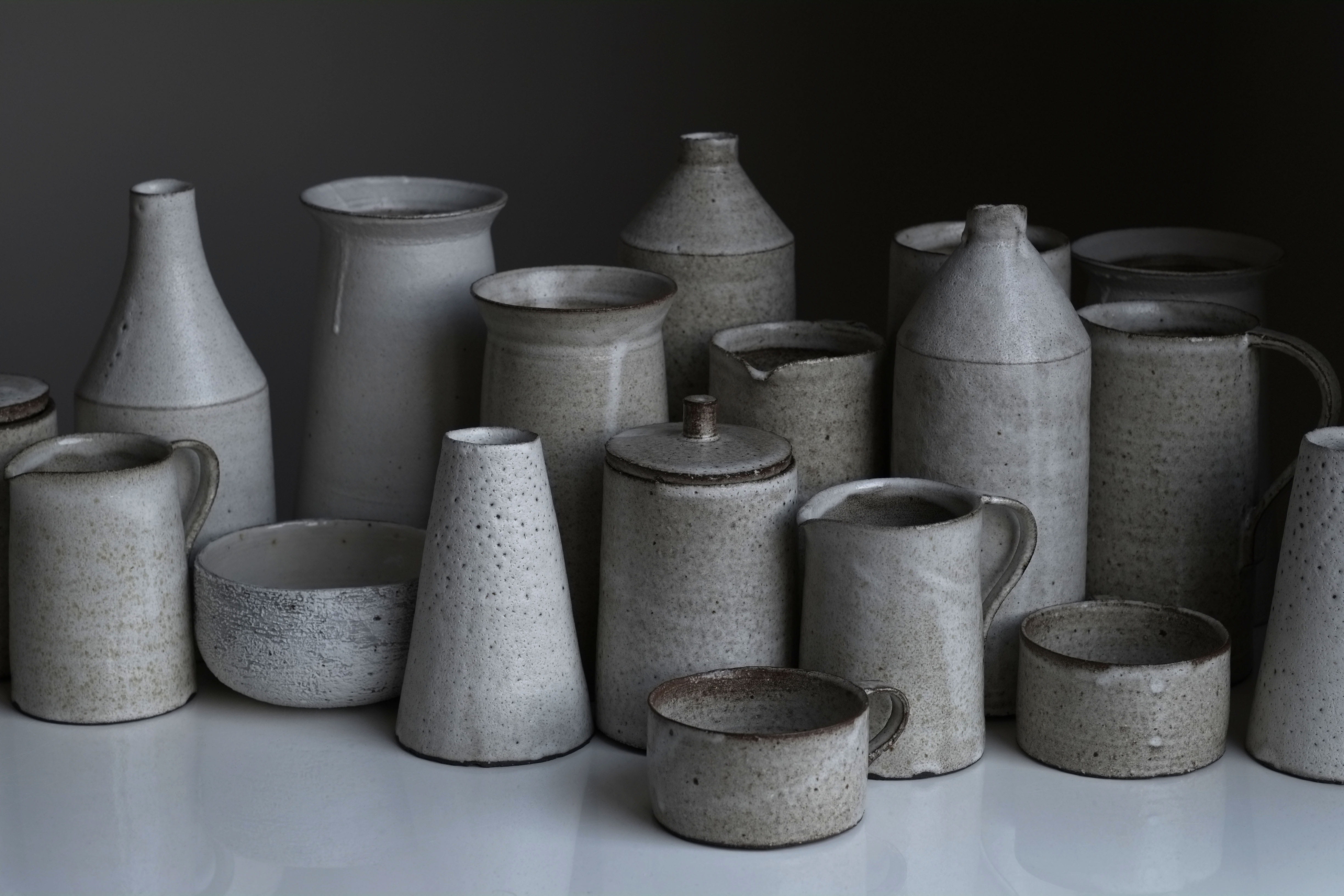 side by side, large group of objects, close-up, culture, black background, minimal, serenity, craft, turningearth, livingearth, drink, arrangement, thispotwillsaveyou, HD Wallpaper