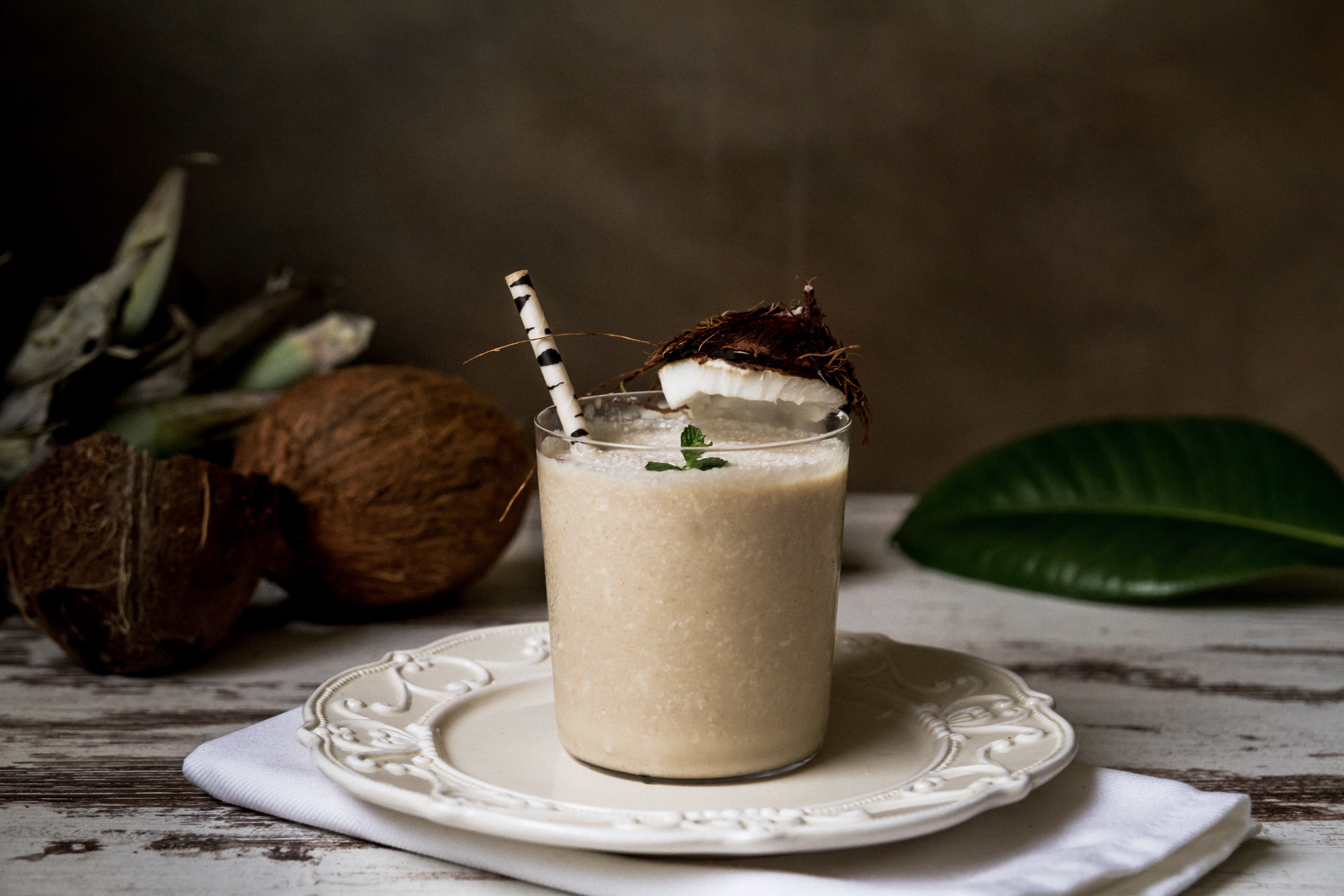 milk, wood - Material, caffeine, refreshment, cappuccino, plate, backgrounds, latte, close-up, food, sweet Food, cake, cup, herb, sweet, espresso, glass, HD Wallpaper