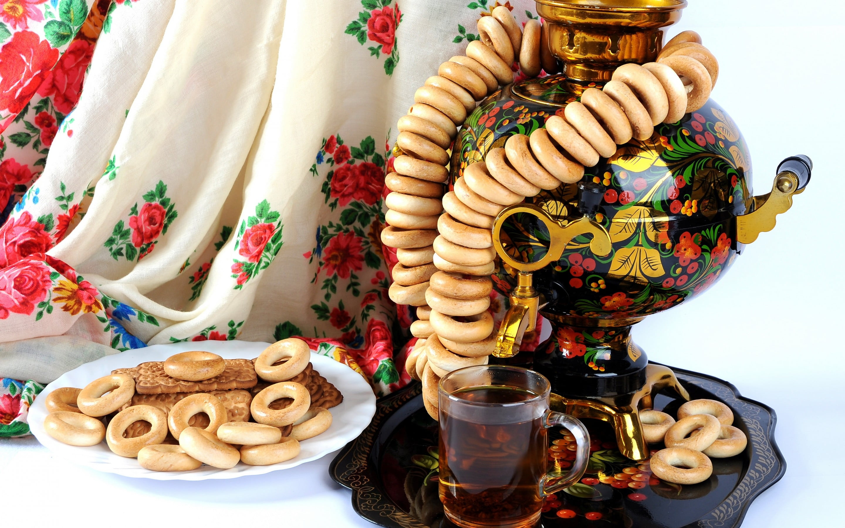 bagels, samovars, choice, tea, snack, holiday, indulgence, variation, cultures, biscuits, mug, no people, coffee - Drink, decoration, symbol, dried, still life, HD Wallpaper
