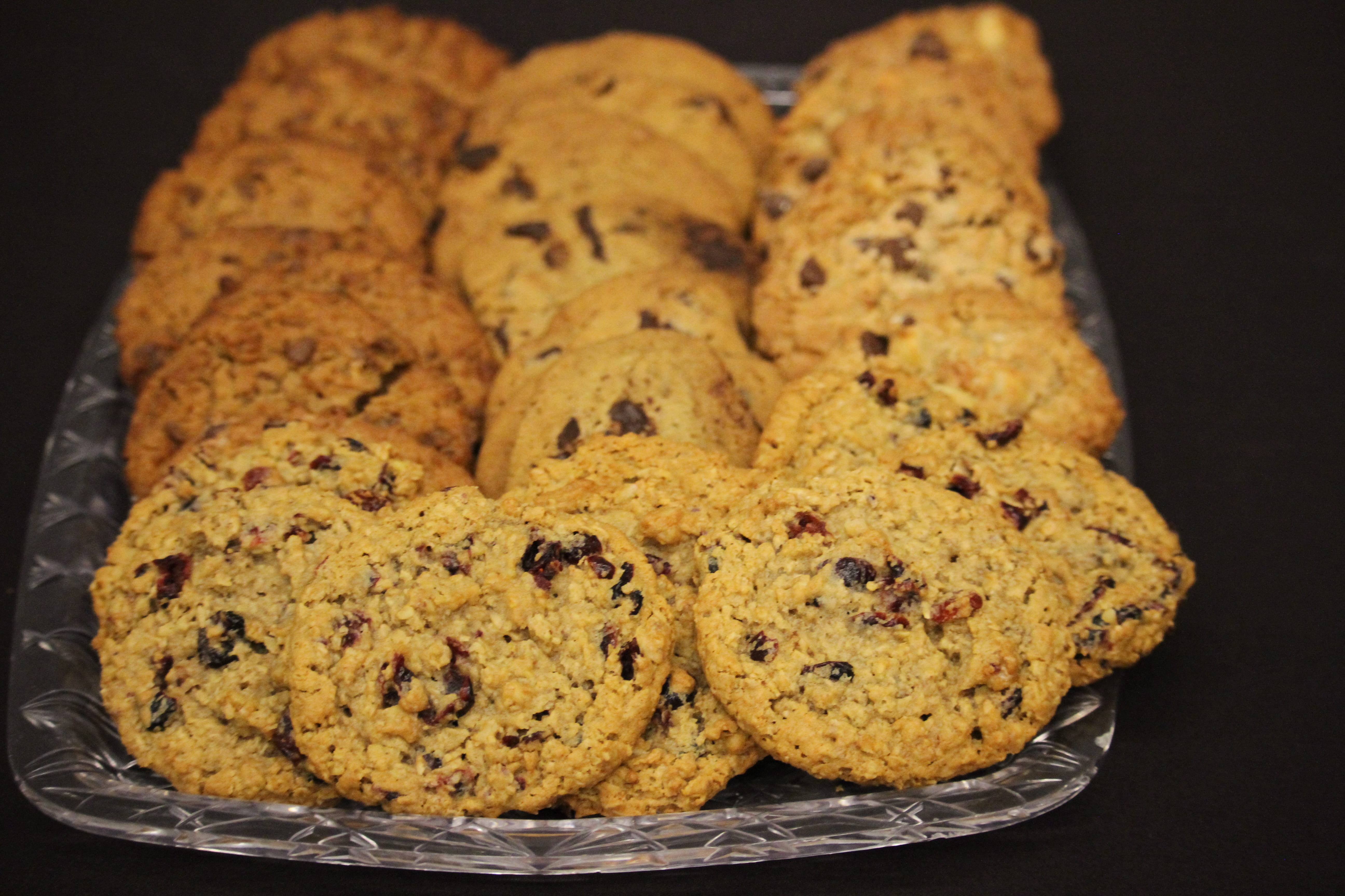 glass, chocolate, chocolate chip cookie, unhealthy eating, dips, shallow, cranberry, chip, sweet food, freshness, ready-to-eat, focus, cookie, food, temptation, HD Wallpaper