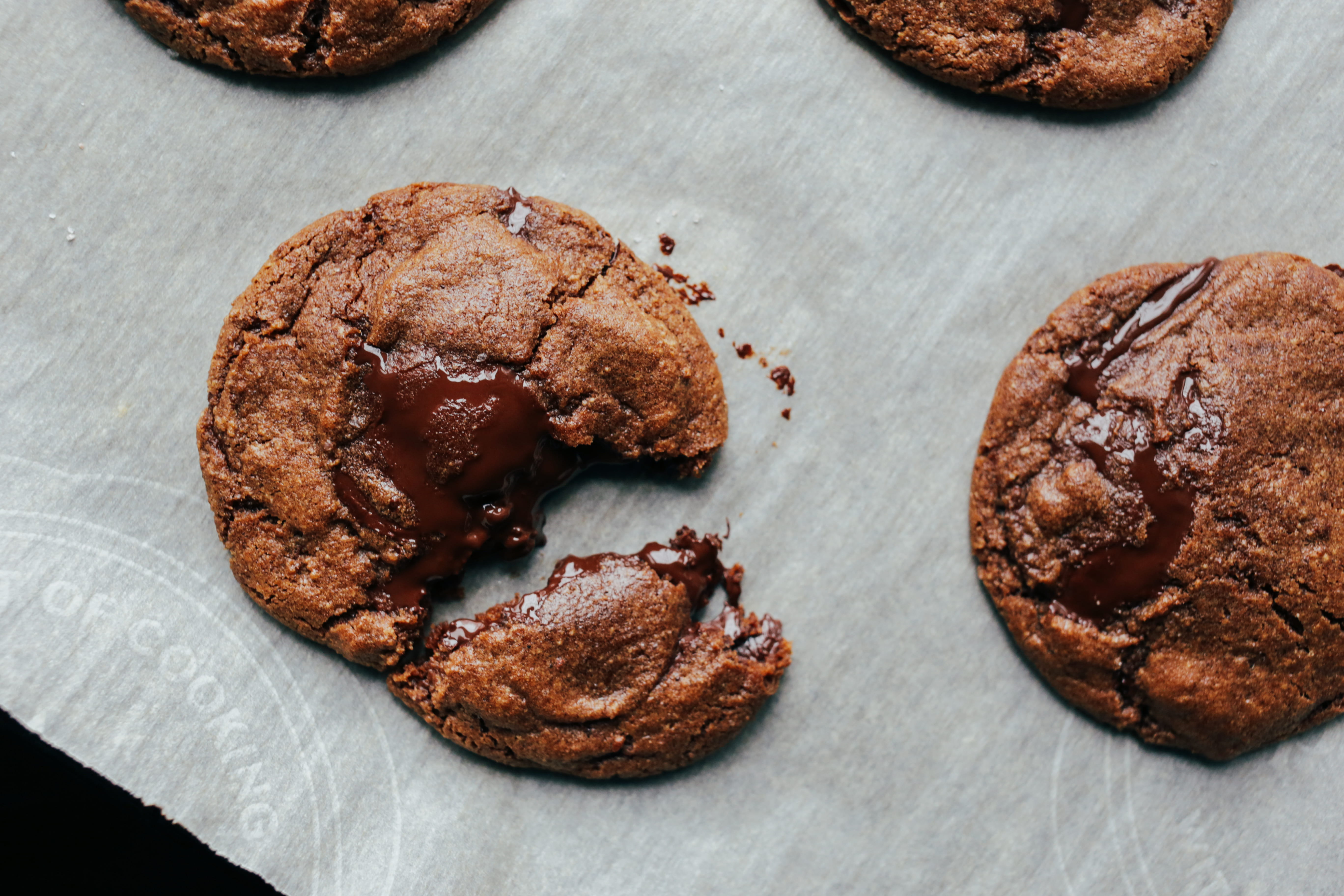 gooey, table, brown, cookie, close-up, high angle view, cookies, chocolates, food, ready-to-eat, sweet, warm, baked, melt, freshness, indoors, sweet food, HD Wallpaper