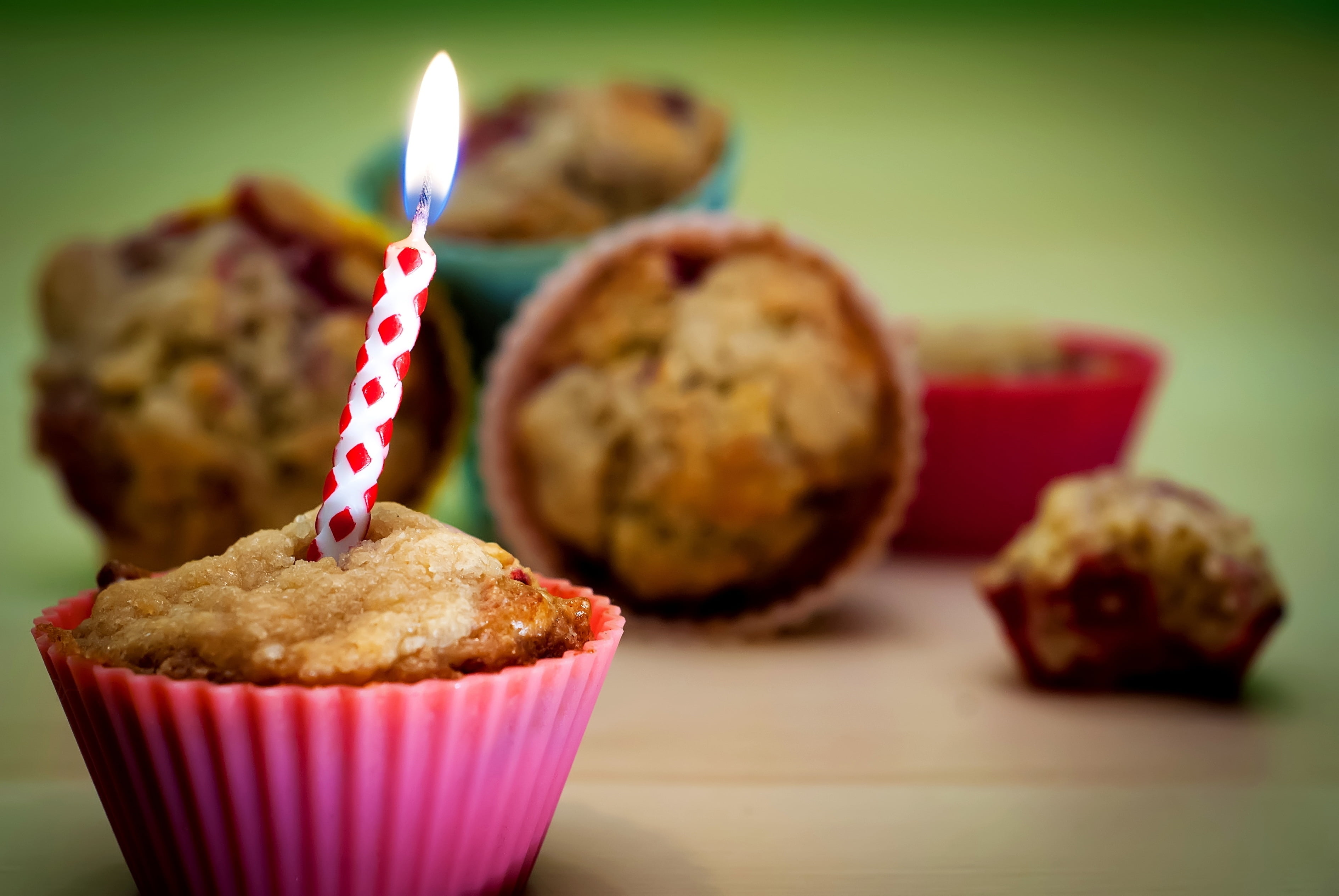 refreshment, homemade, 2K, focus on foreground, cookie, studio Shot, muffin, temptation, cupcake holder, indoors, cake, brown, candy, food And Drink, dessert, HD Wallpaper