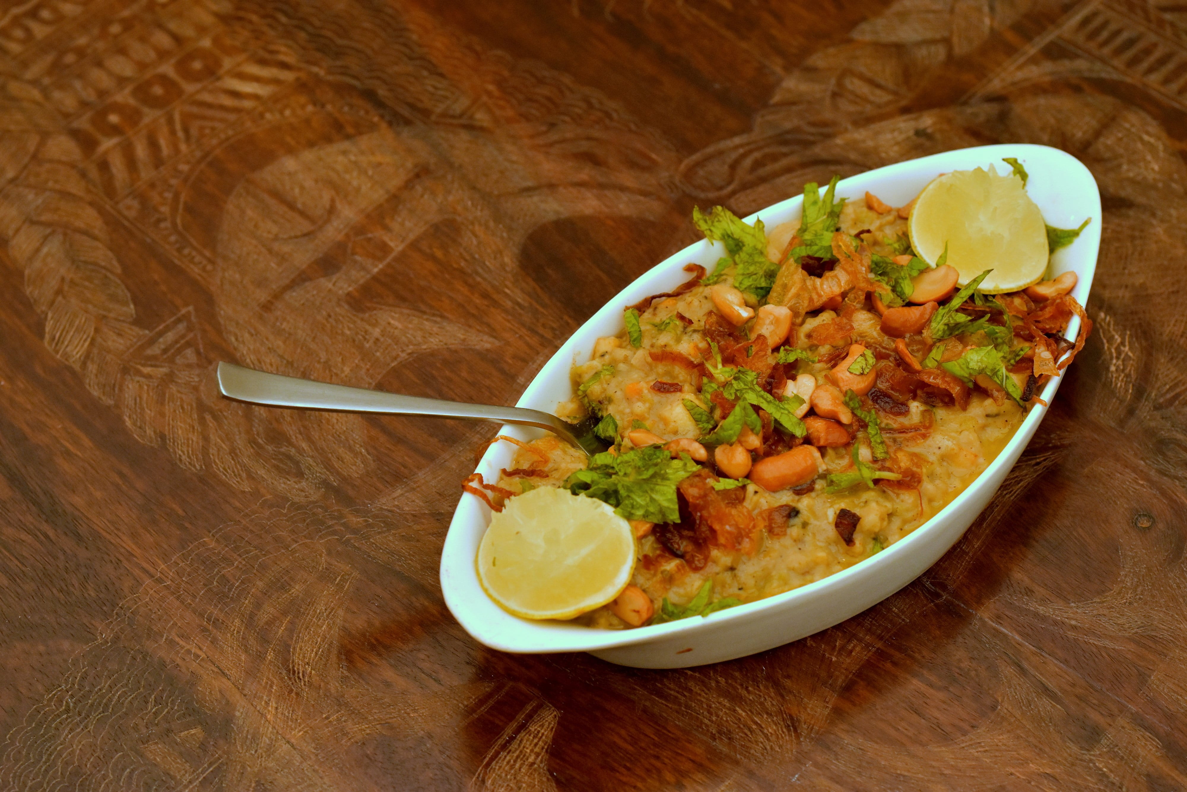 crockery, indoors, porridge, plate, 4K, healthy eating, garnish, kitchen utensil, serving size, no people, haleem, ready-to-eat, healthy, meal, wood - material, HD Wallpaper