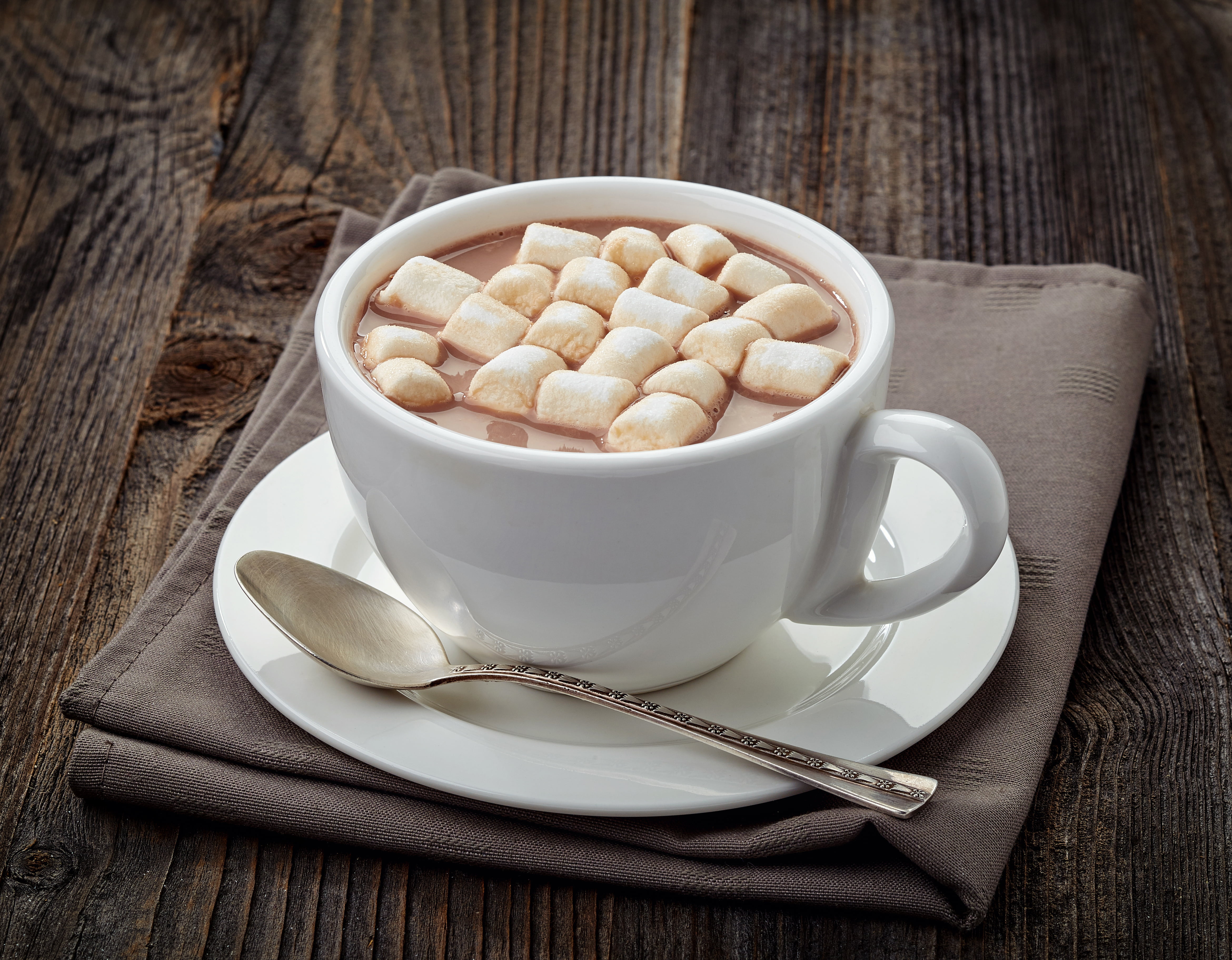 chocolate, crockery, teaspoon, winter, kitchen utensil, indoors, marshmallows, coffee cup, still life, 4K, temptation, wood - material, drink, coffee, HD Wallpaper