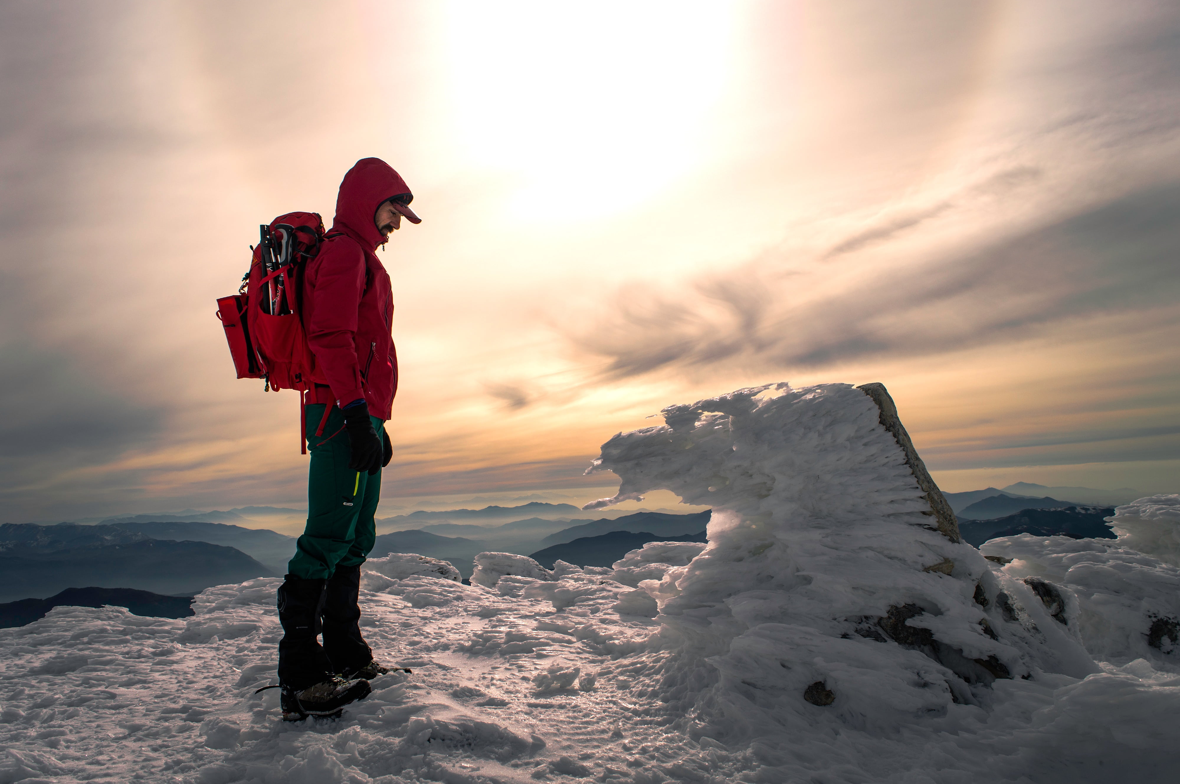 back pack, mountaineer, cold, cloud - sky, coat, frozen, snow, leisure activity, mountain, travel, 4K, man, ice, adults only, scenics - nature, nature, HD Wallpaper