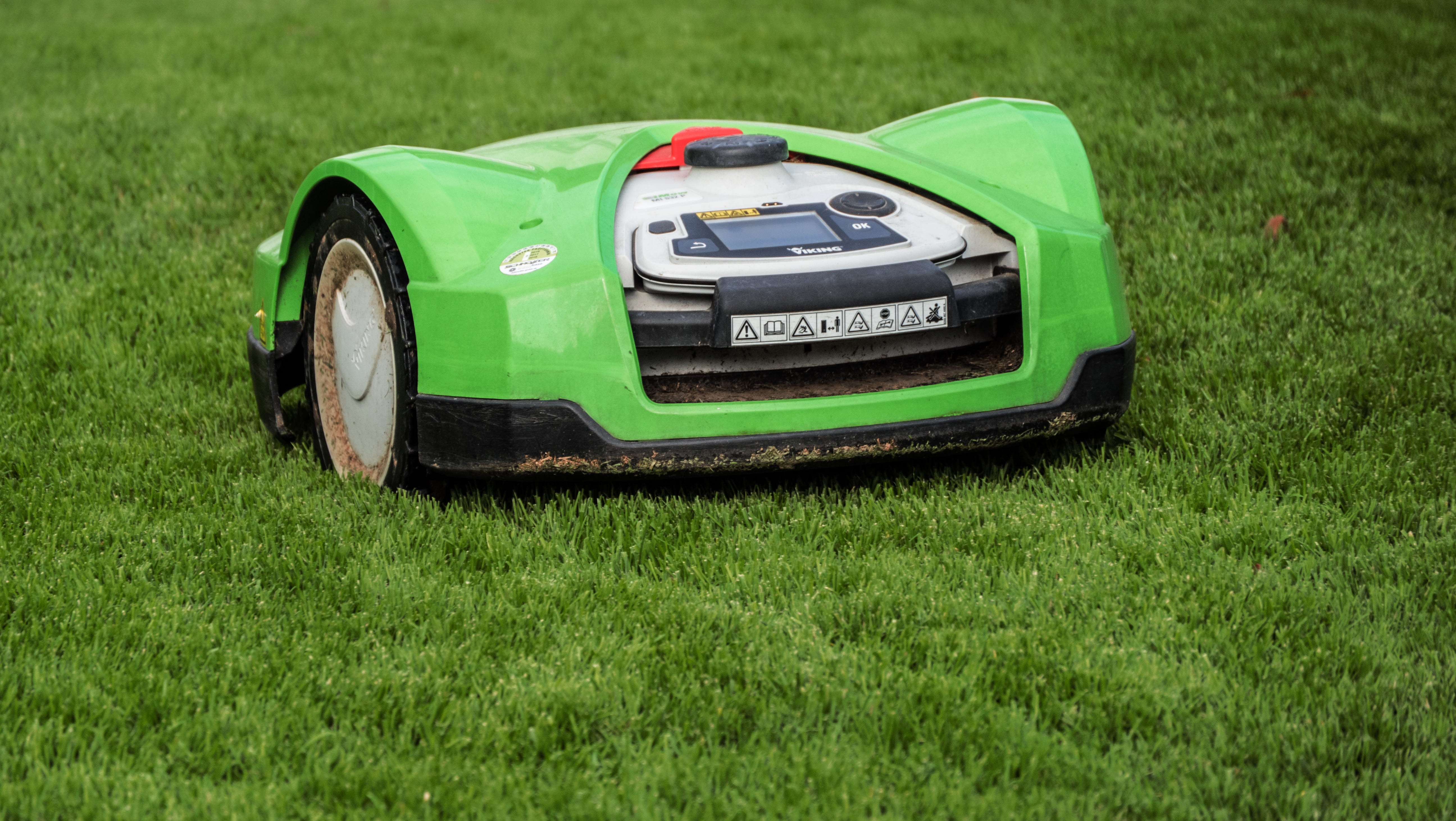 tool, english lawn, pollution, robot mower, land, tools, cut, racecar, car, garden, service robots, motor vehicle, lawn mower, land vehicle, speed, nature, HD Wallpaper