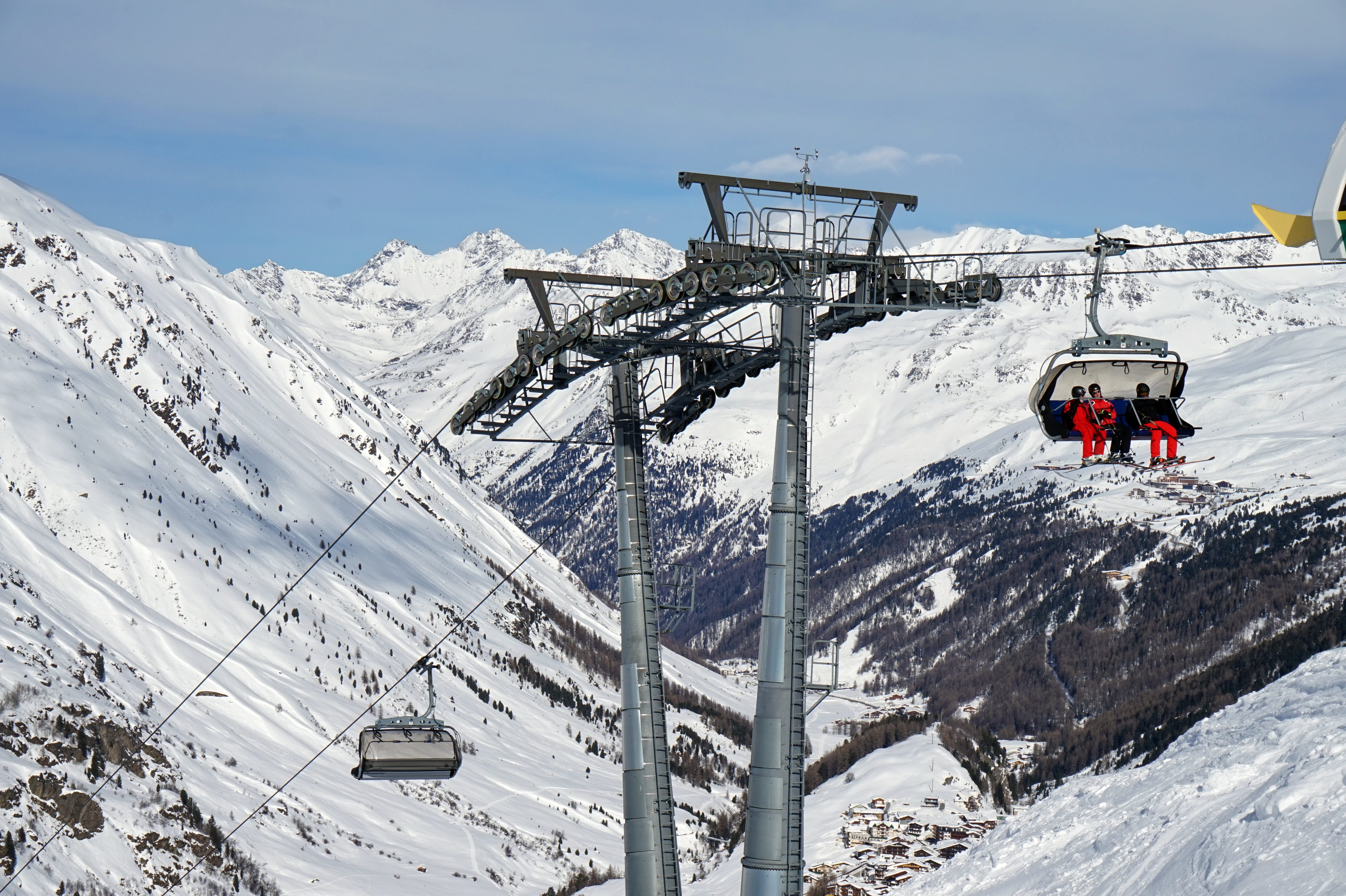 day, top, white color, ski resort, 5K, winter, slopes, travel, panoramic photo, nature, tourism, alps, ski slope, skiing, outdoors, snowcapped mountain, HD Wallpaper