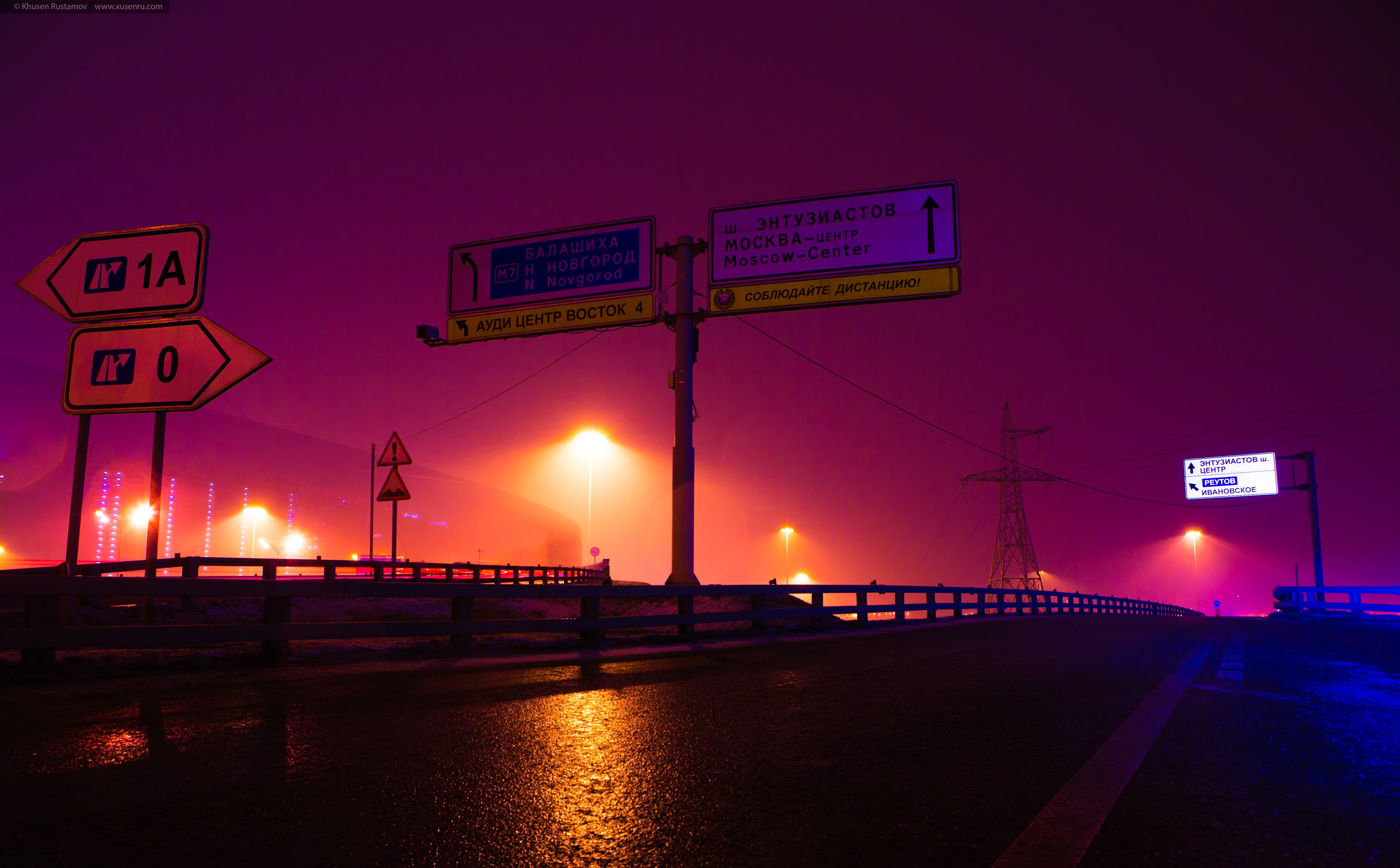 guidance, city, 5K, Road, directional sign, russia, mystic, street light, sunset, khusen rustamov, communication, text, Urban, fog, western script, khusen, HD Wallpaper
