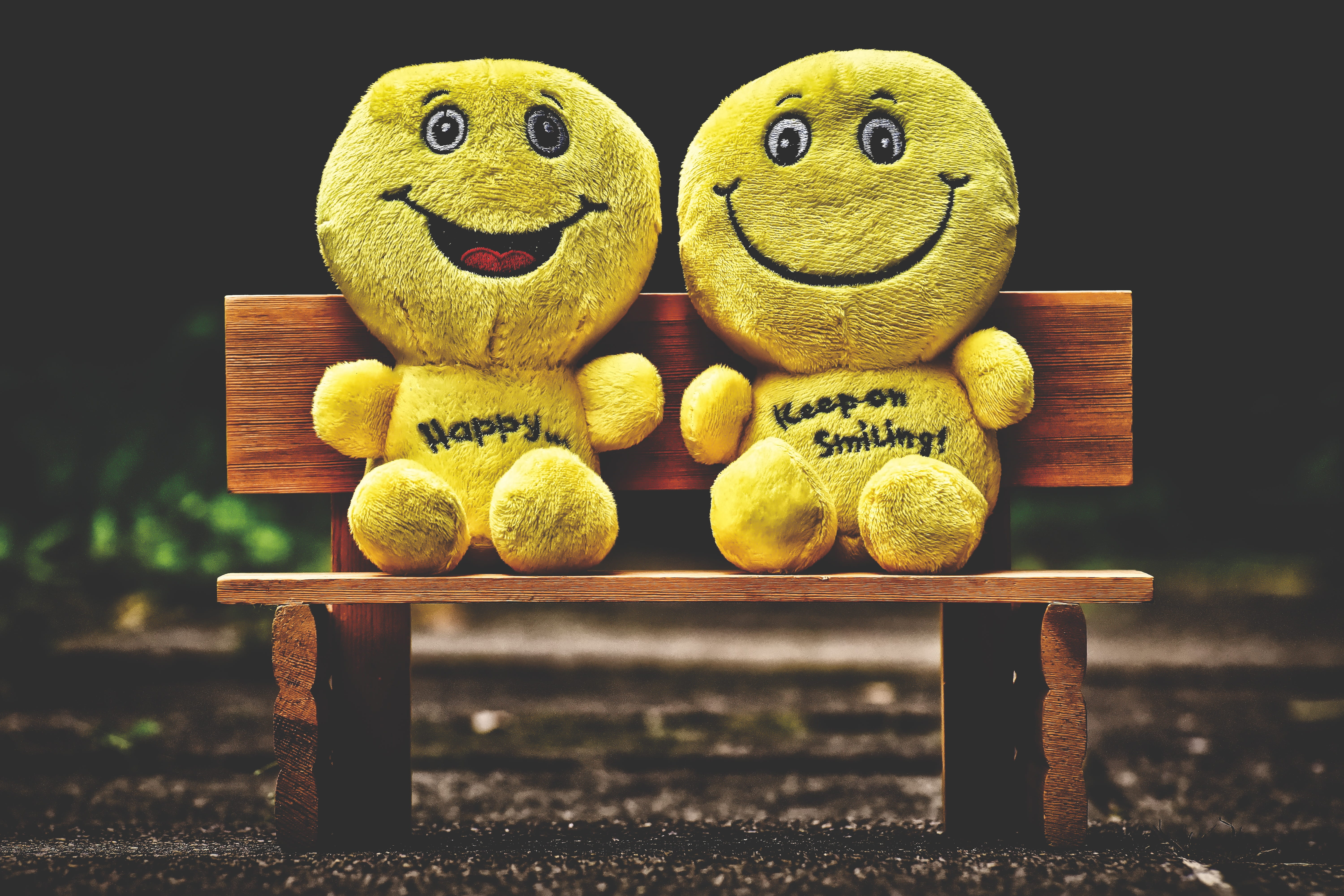 cute, representation, anthropomorphic, emotion, laugh, courage, smiley, toy, fun, still life, art and craft, seat, yellow, animal representation, pep talk, HD Wallpaper