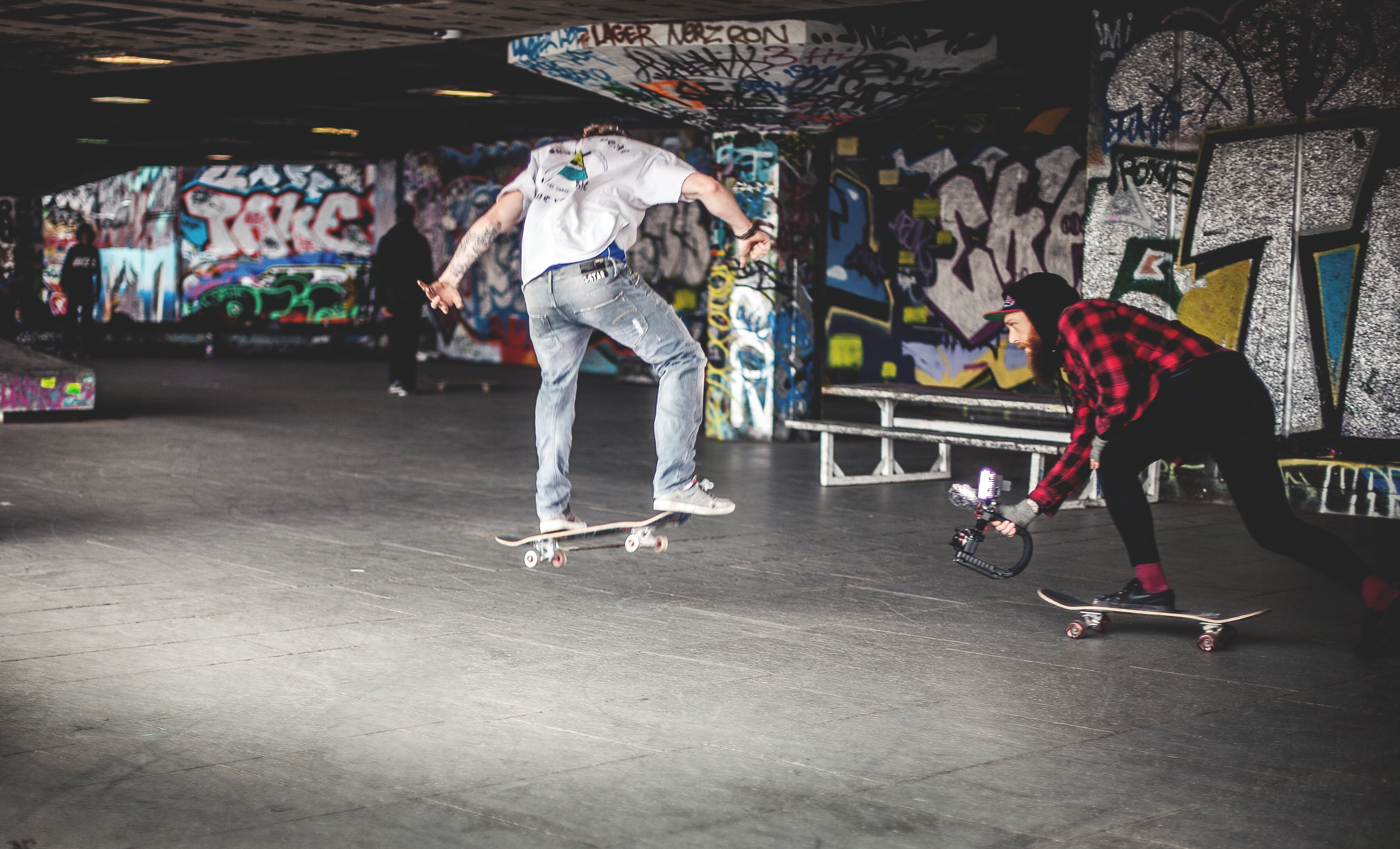 urban, skill, culture, indoors, people, women, man, jeans, video shoot, board, lifestyles, day, ramp, leisure activity, wearing, skateboarder, playing, HD Wallpaper