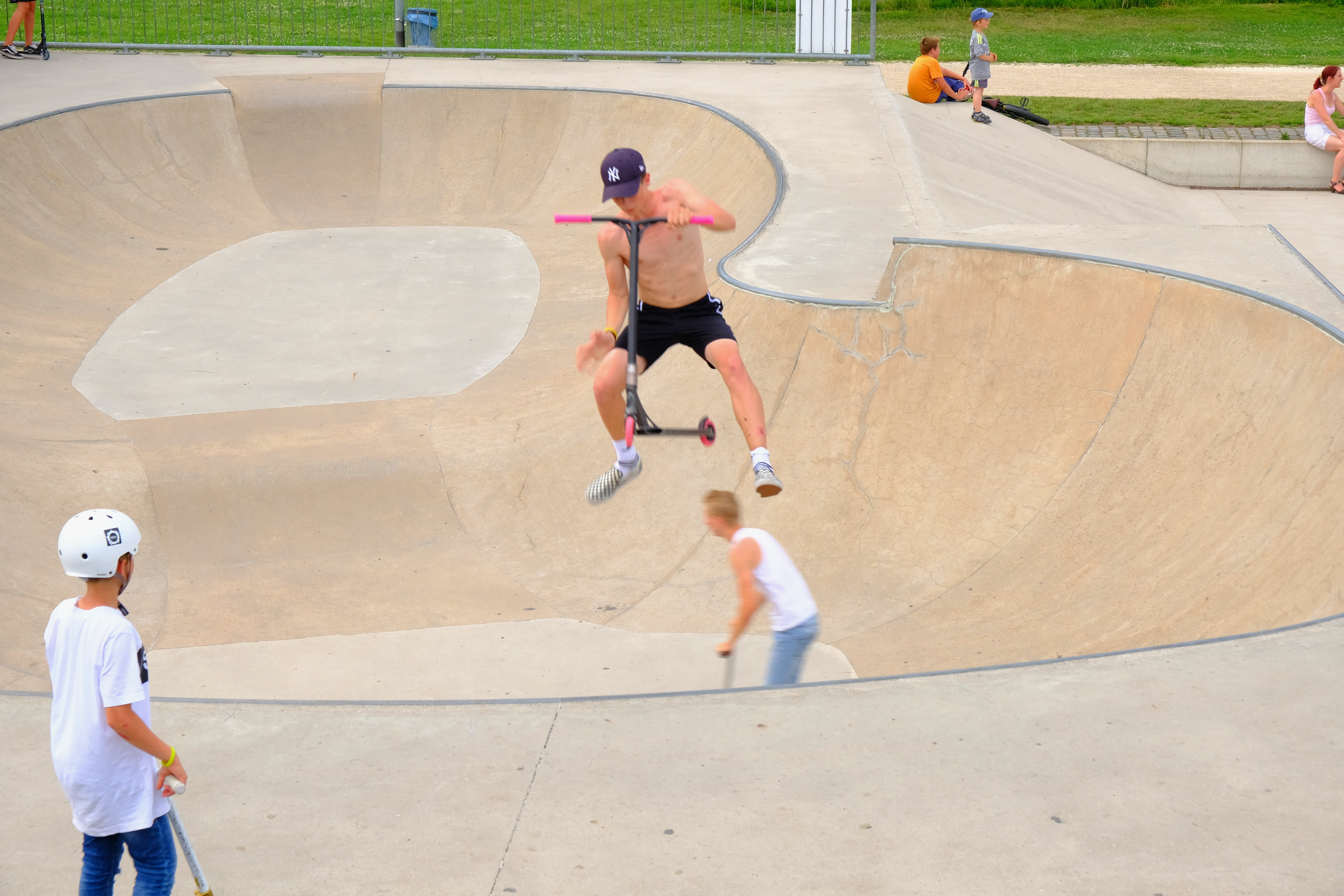 dared, show, kickboard, board, plant, skill, sport, motion, full length, venture, pleasure, overcoming, stunt, risk, lifestyles, skater, fall, men, 5K, HD Wallpaper