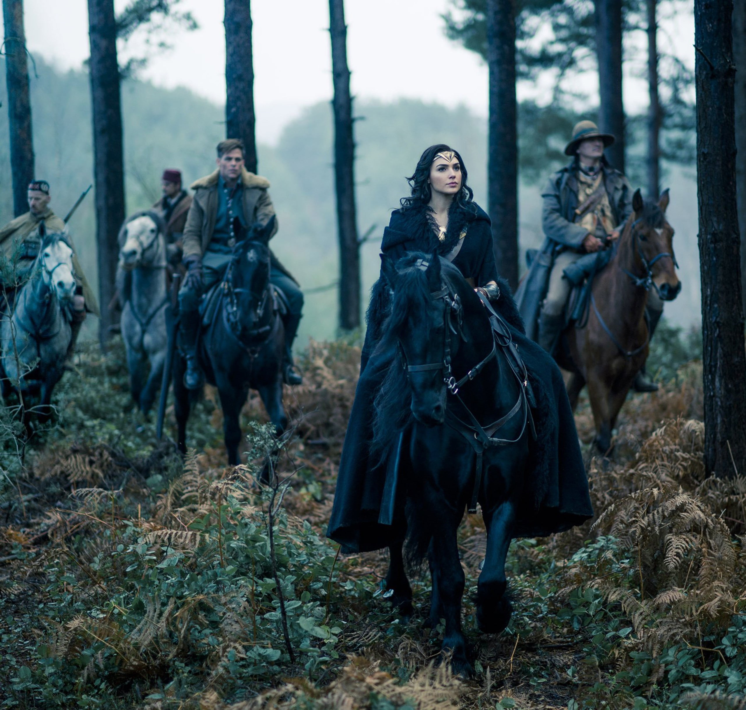 Wonder Woman, soldier, horse, brunette, film, woman, Chris Pine, movie, Gal Gadot, DC Comics, 2K, Steve Trevor, cinema, HD Wallpaper
