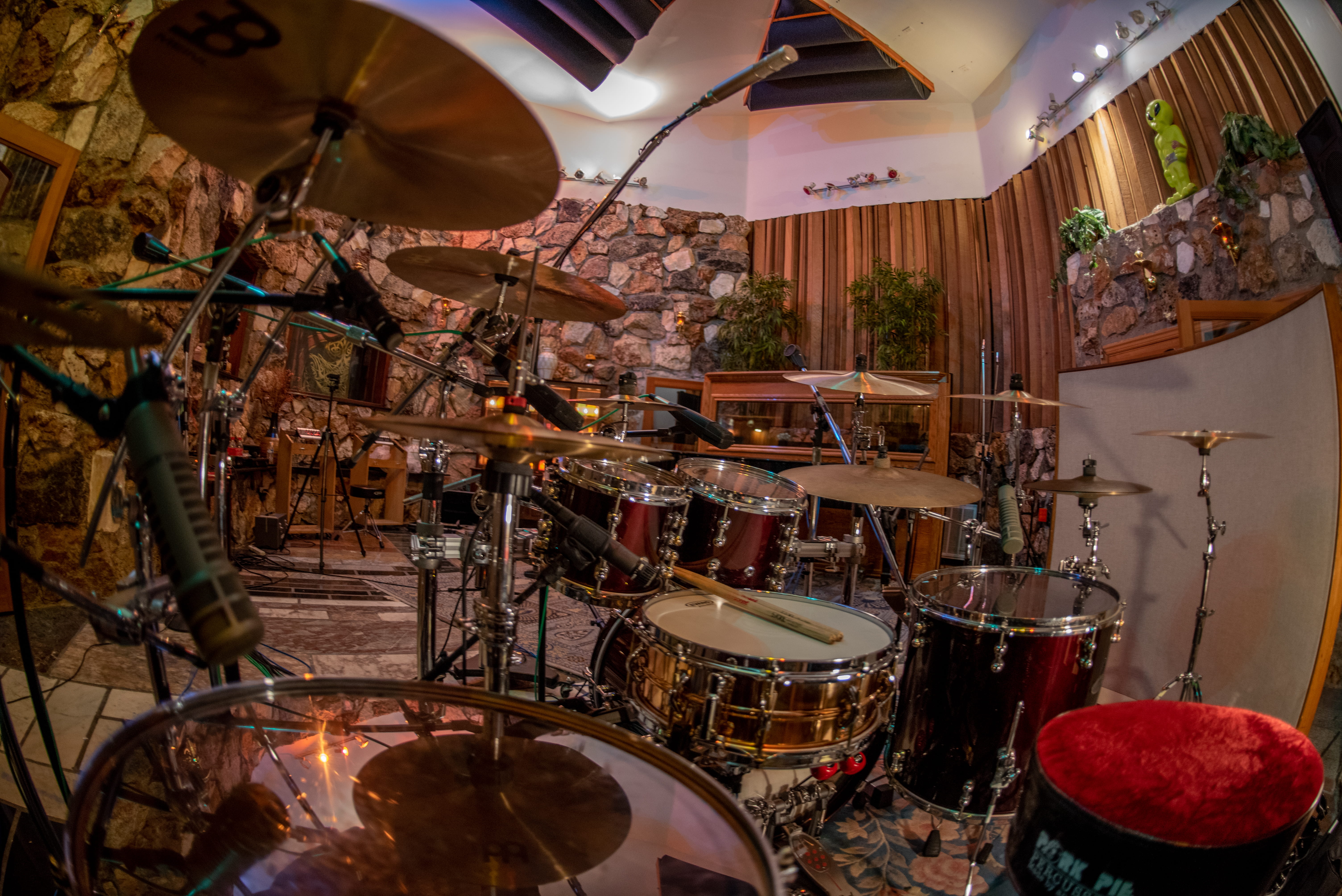marco bicca, indoors, large group of objects, architecture, percussion instrument, ceiling, studio, retail, drum - percussion instrument, drummer seat, HD Wallpaper