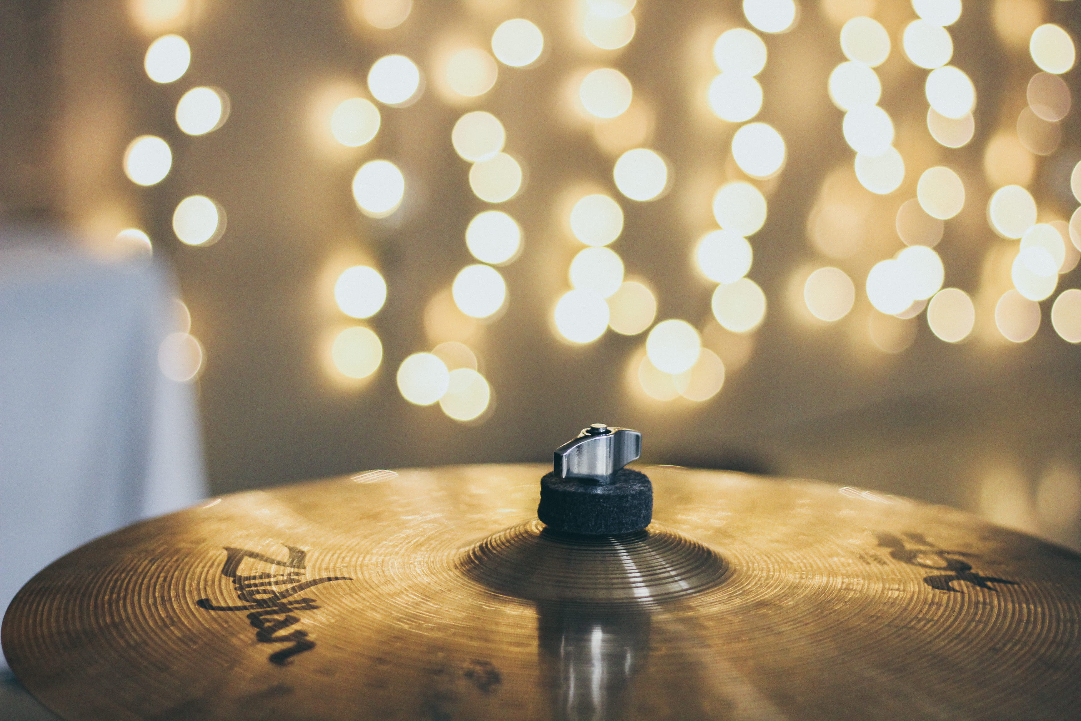still life, honduras, crash, drums, lighting equipment, musical equipment, light, close-up, concert, table, christmas, tegucigalpa, indoors, christmas lights, HD Wallpaper