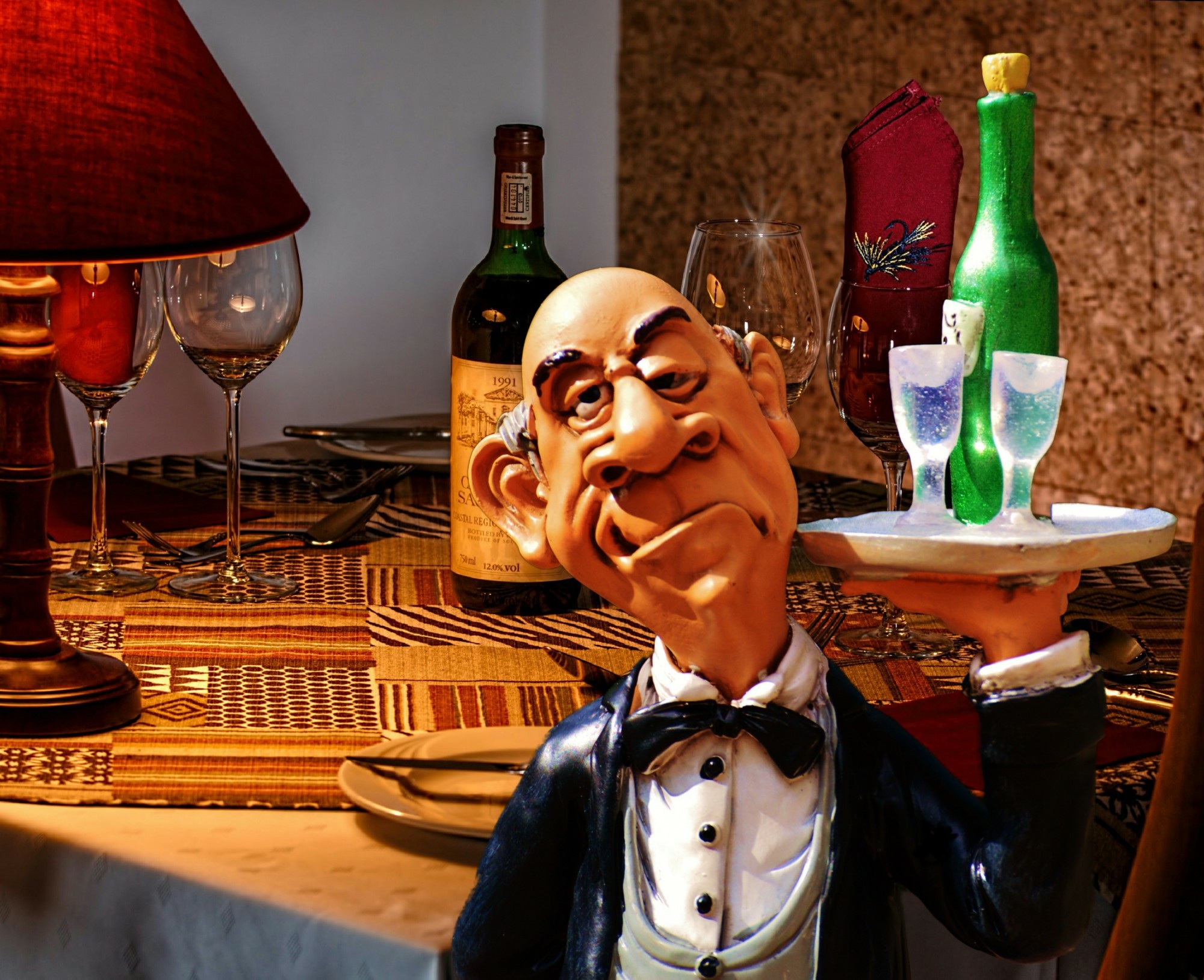 one person, restaurant, waiter, 1080P, glasses, indoors, wineglass, upper, weinstube, looking at camera, front view, glass, bottle, alcohol, tray, smiling, HD Wallpaper